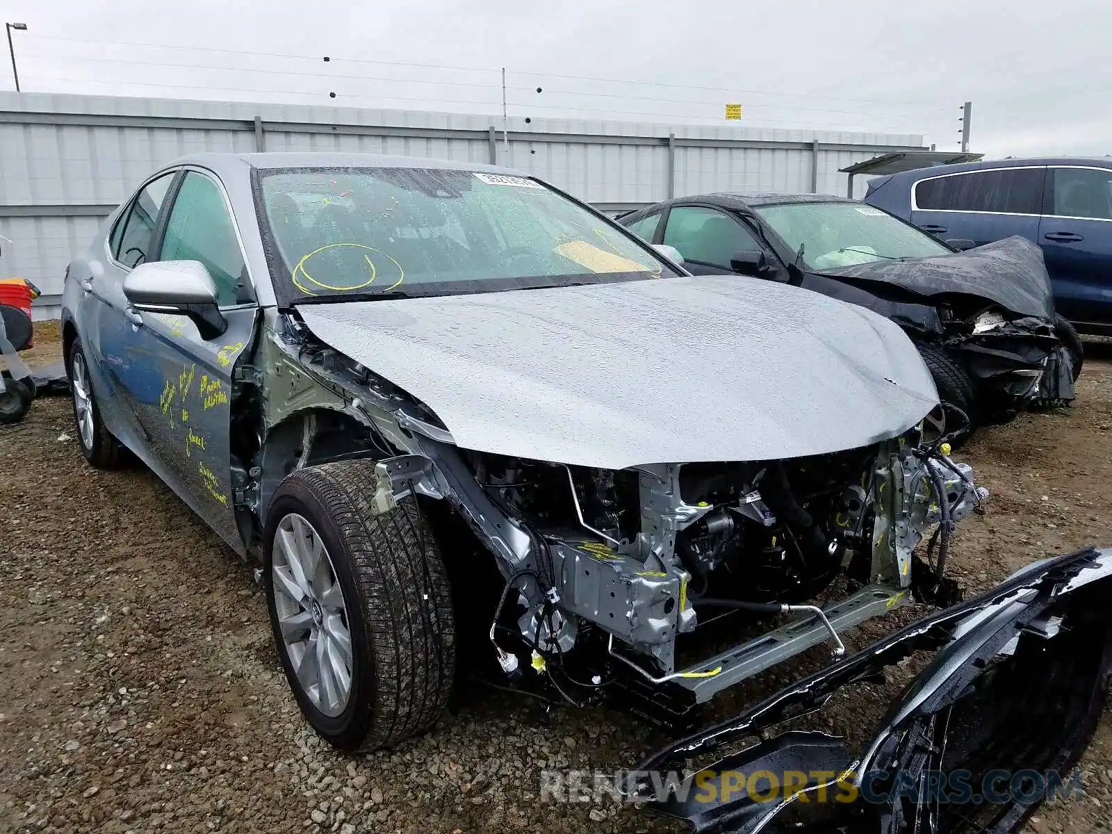 1 Photograph of a damaged car 4T1L11AK6LU904850 TOYOTA CAMRY 2020