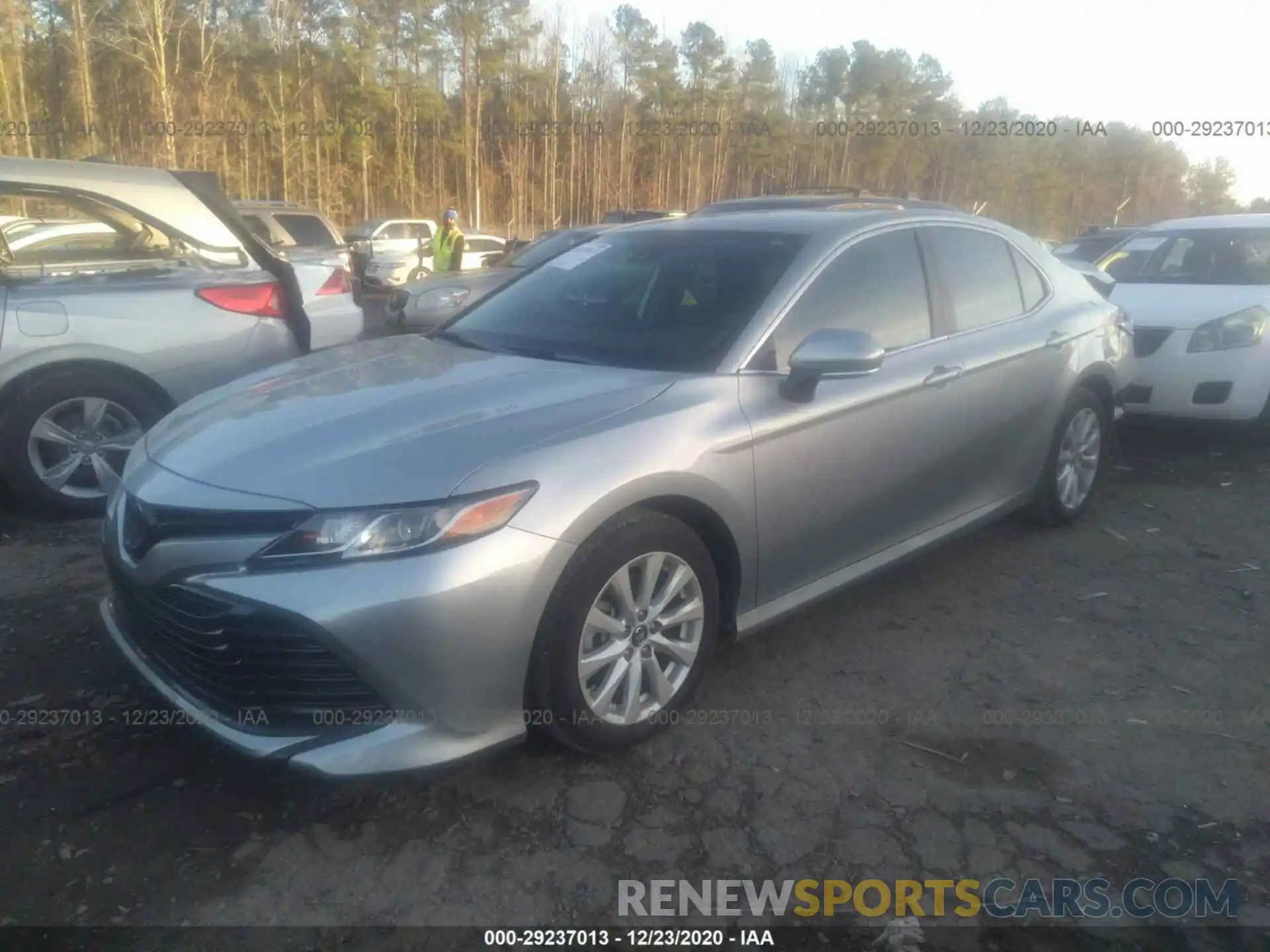 2 Photograph of a damaged car 4T1L11AK6LU910986 TOYOTA CAMRY 2020