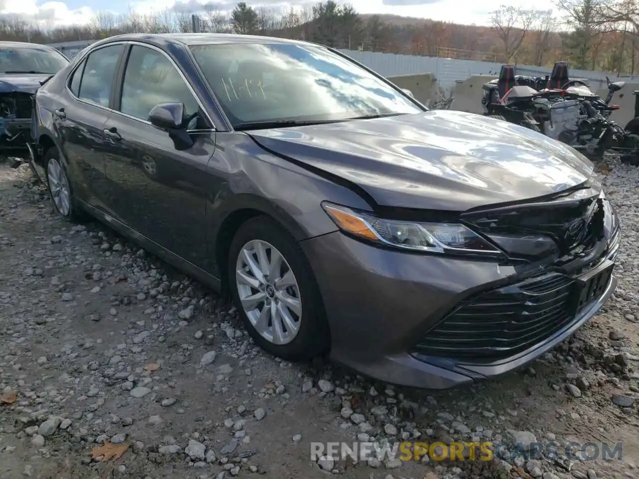 1 Photograph of a damaged car 4T1L11AK6LU934222 TOYOTA CAMRY 2020