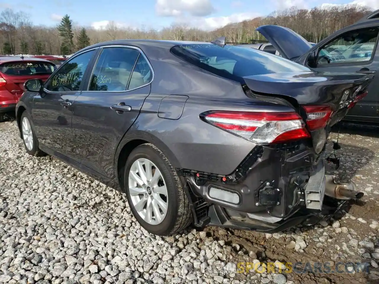 3 Photograph of a damaged car 4T1L11AK6LU934222 TOYOTA CAMRY 2020