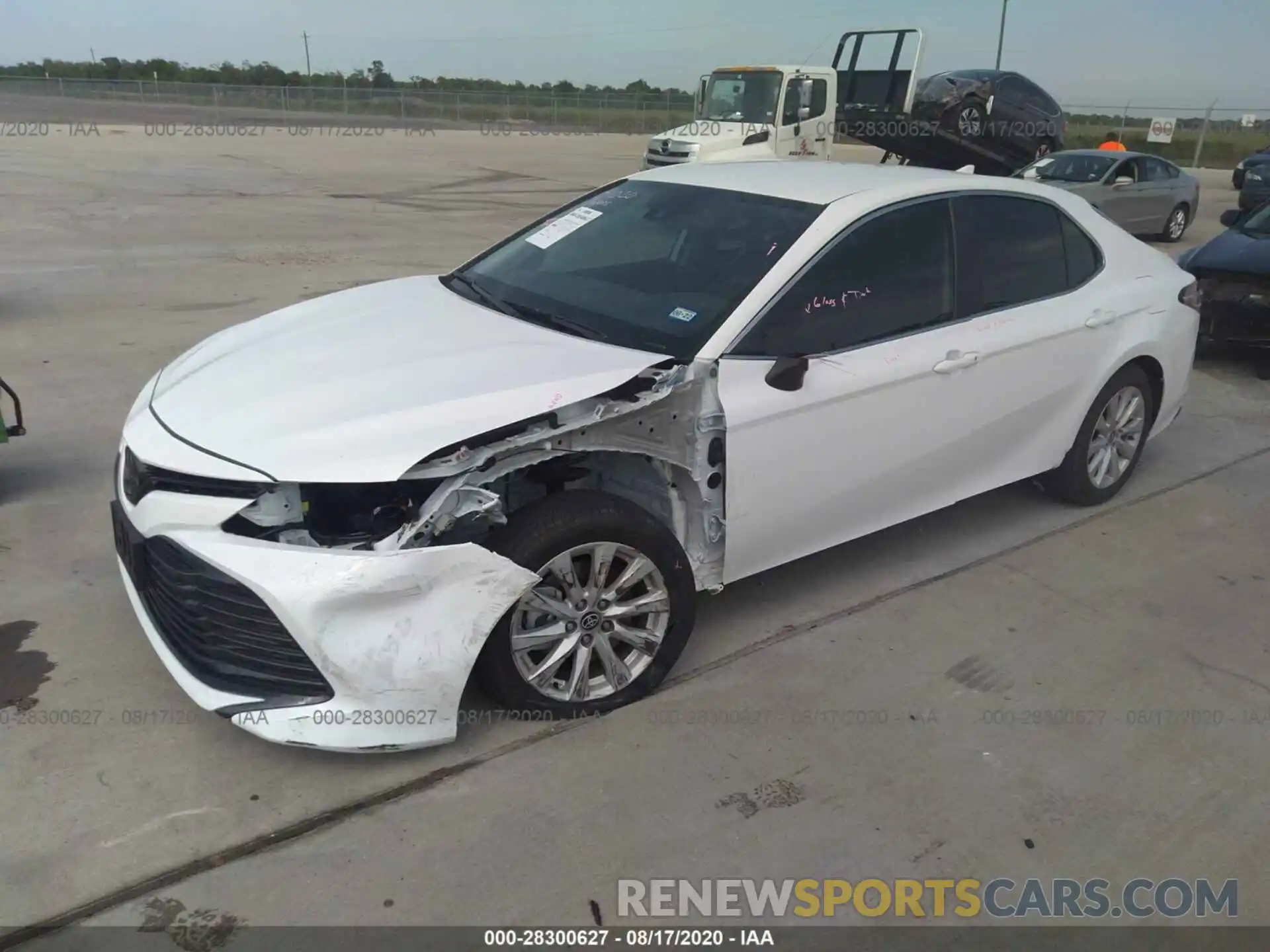 2 Photograph of a damaged car 4T1L11AK6LU959203 TOYOTA CAMRY 2020