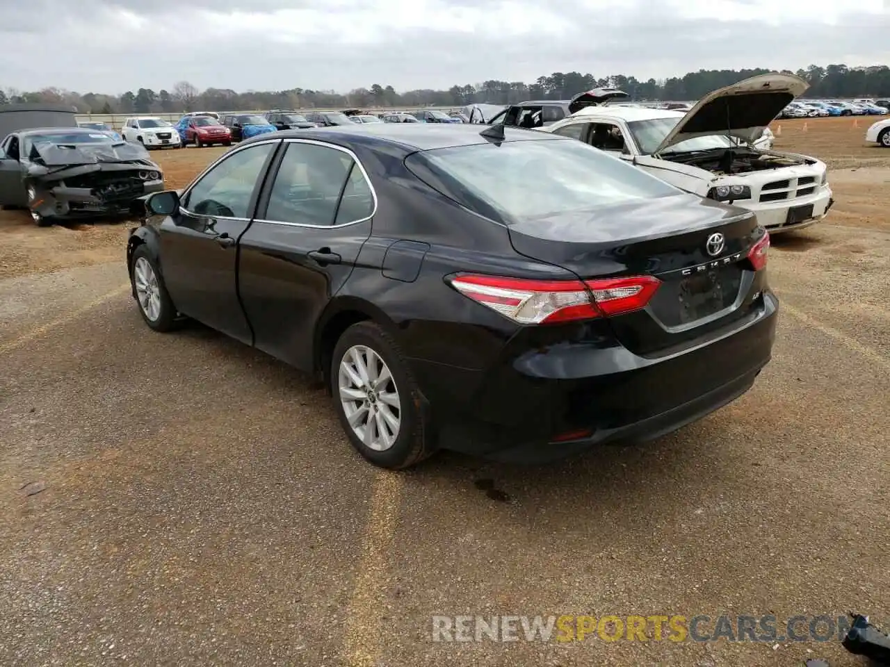 3 Photograph of a damaged car 4T1L11AK6LU999393 TOYOTA CAMRY 2020