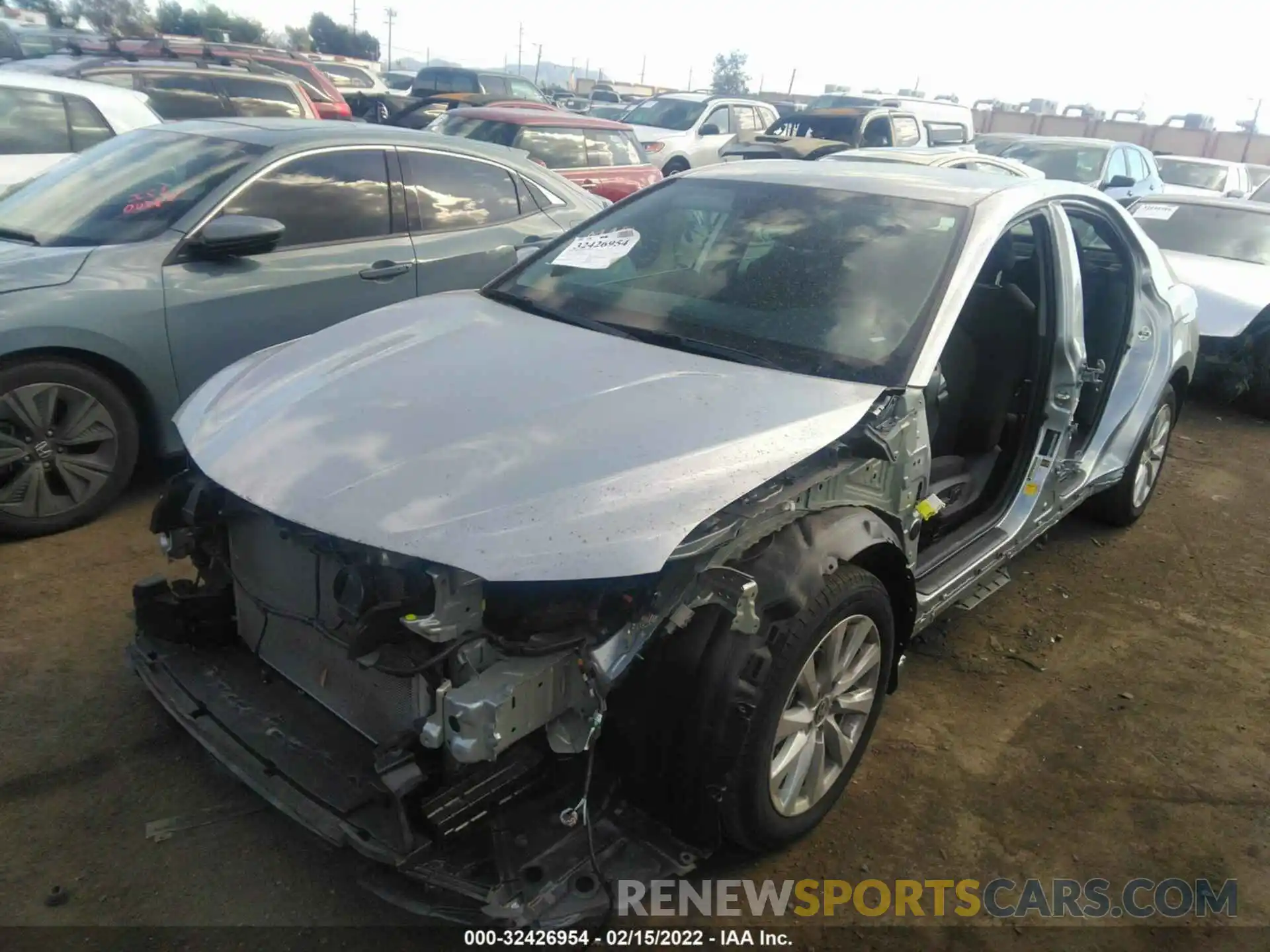 2 Photograph of a damaged car 4T1L11AK7LU386750 TOYOTA CAMRY 2020