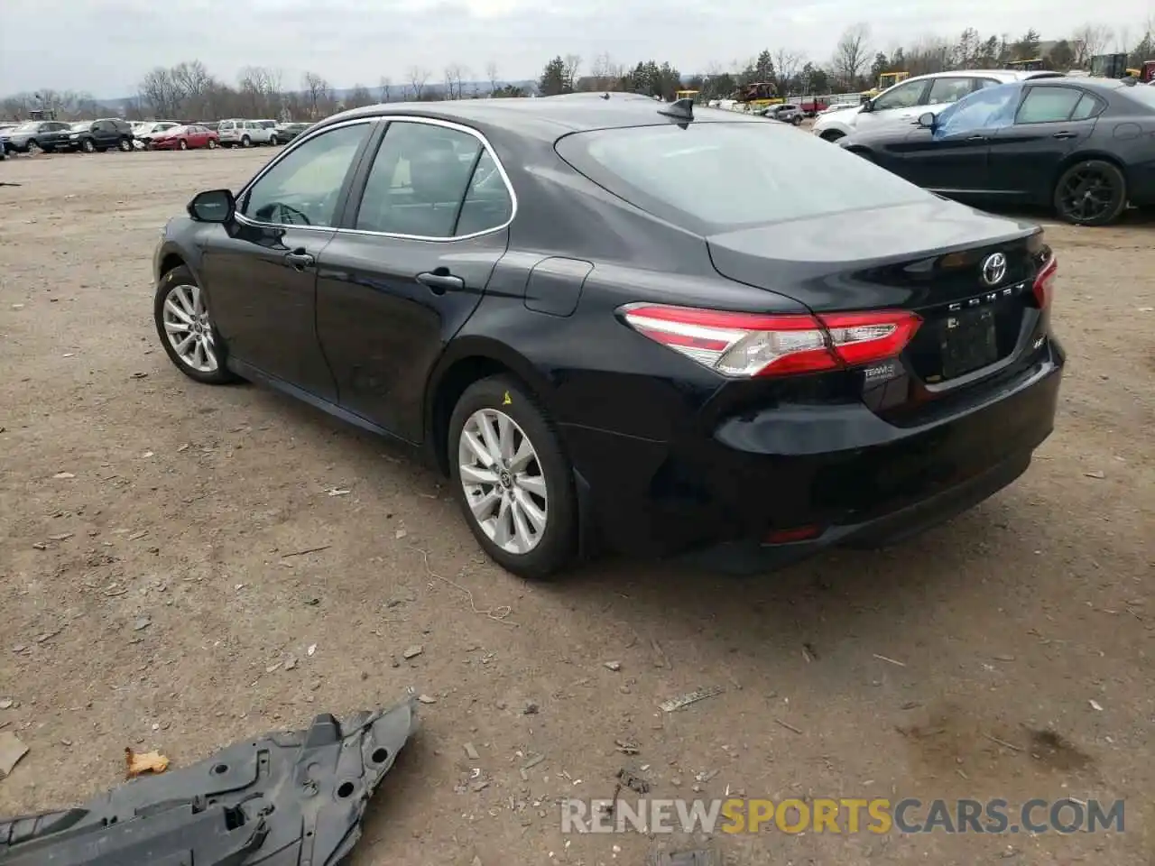 3 Photograph of a damaged car 4T1L11AK7LU391351 TOYOTA CAMRY 2020