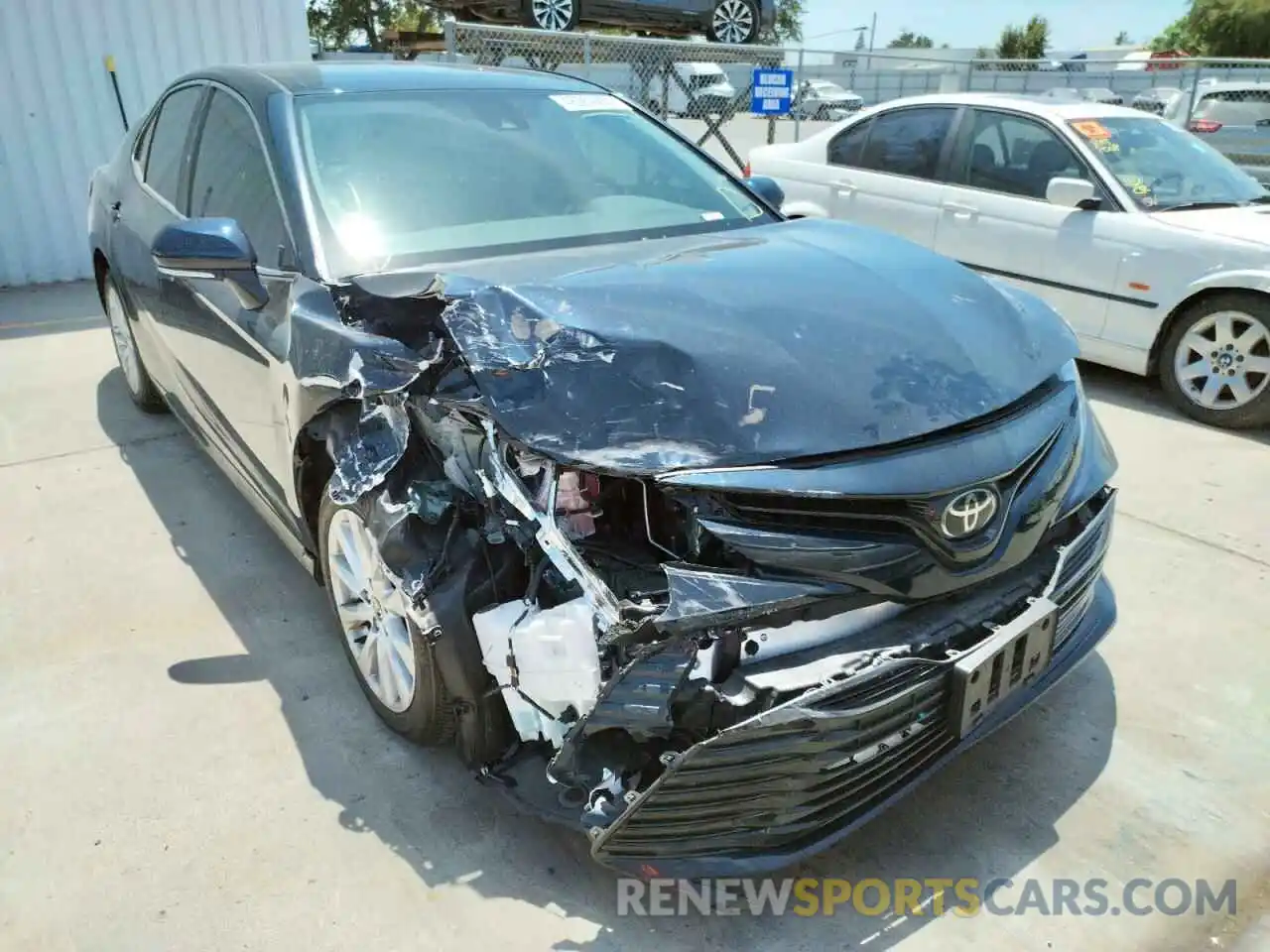 1 Photograph of a damaged car 4T1L11AK7LU396257 TOYOTA CAMRY 2020