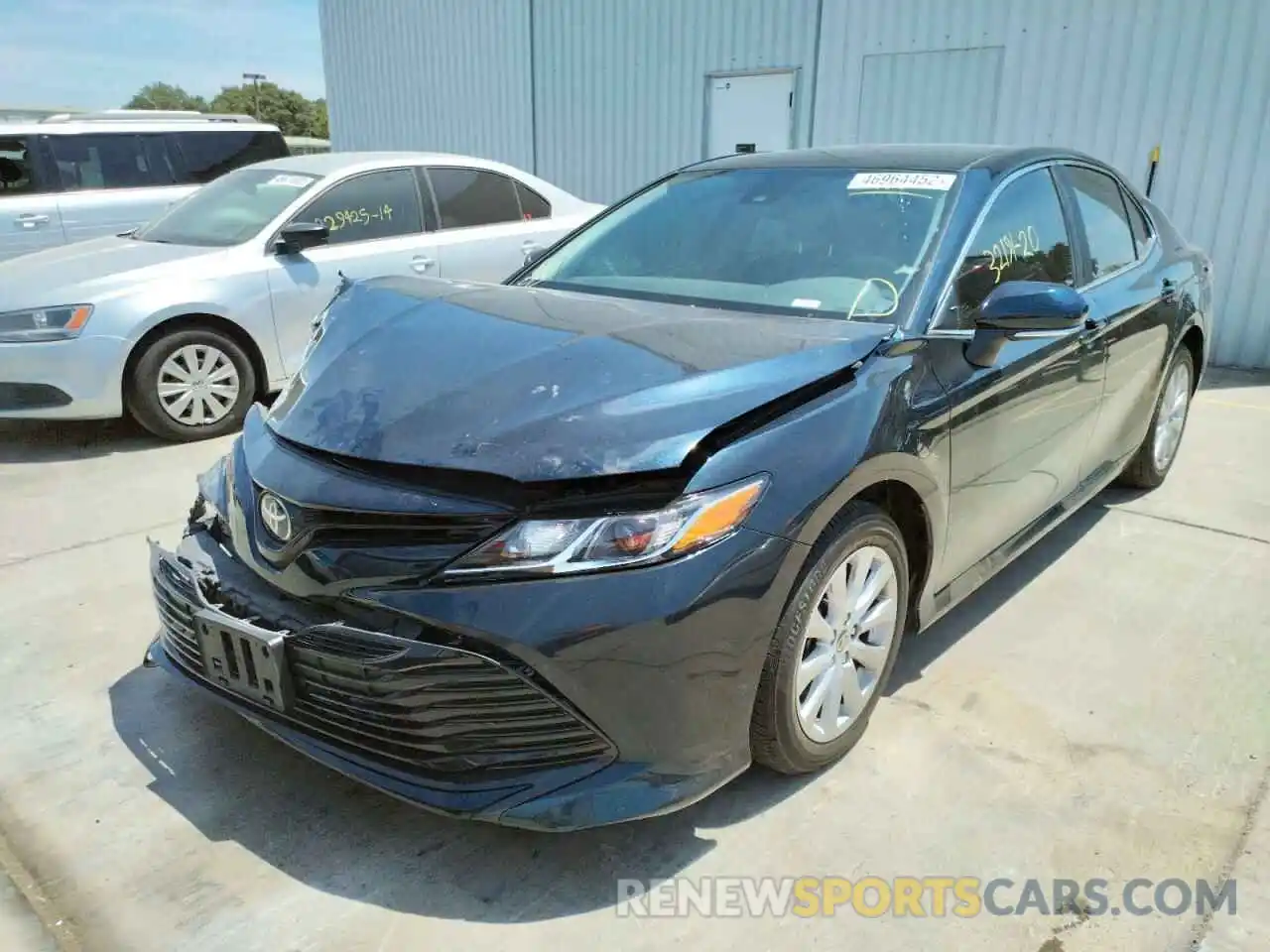 2 Photograph of a damaged car 4T1L11AK7LU396257 TOYOTA CAMRY 2020