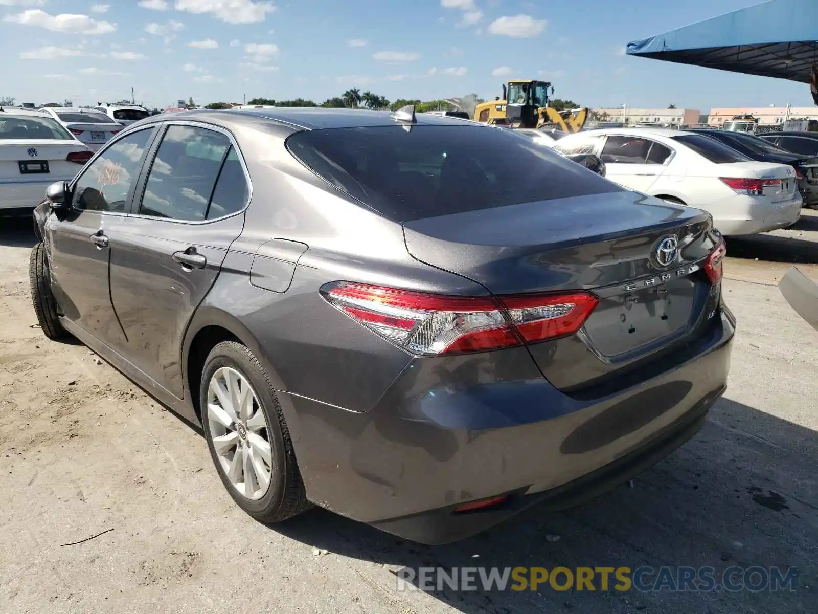 3 Photograph of a damaged car 4T1L11AK7LU505655 TOYOTA CAMRY 2020