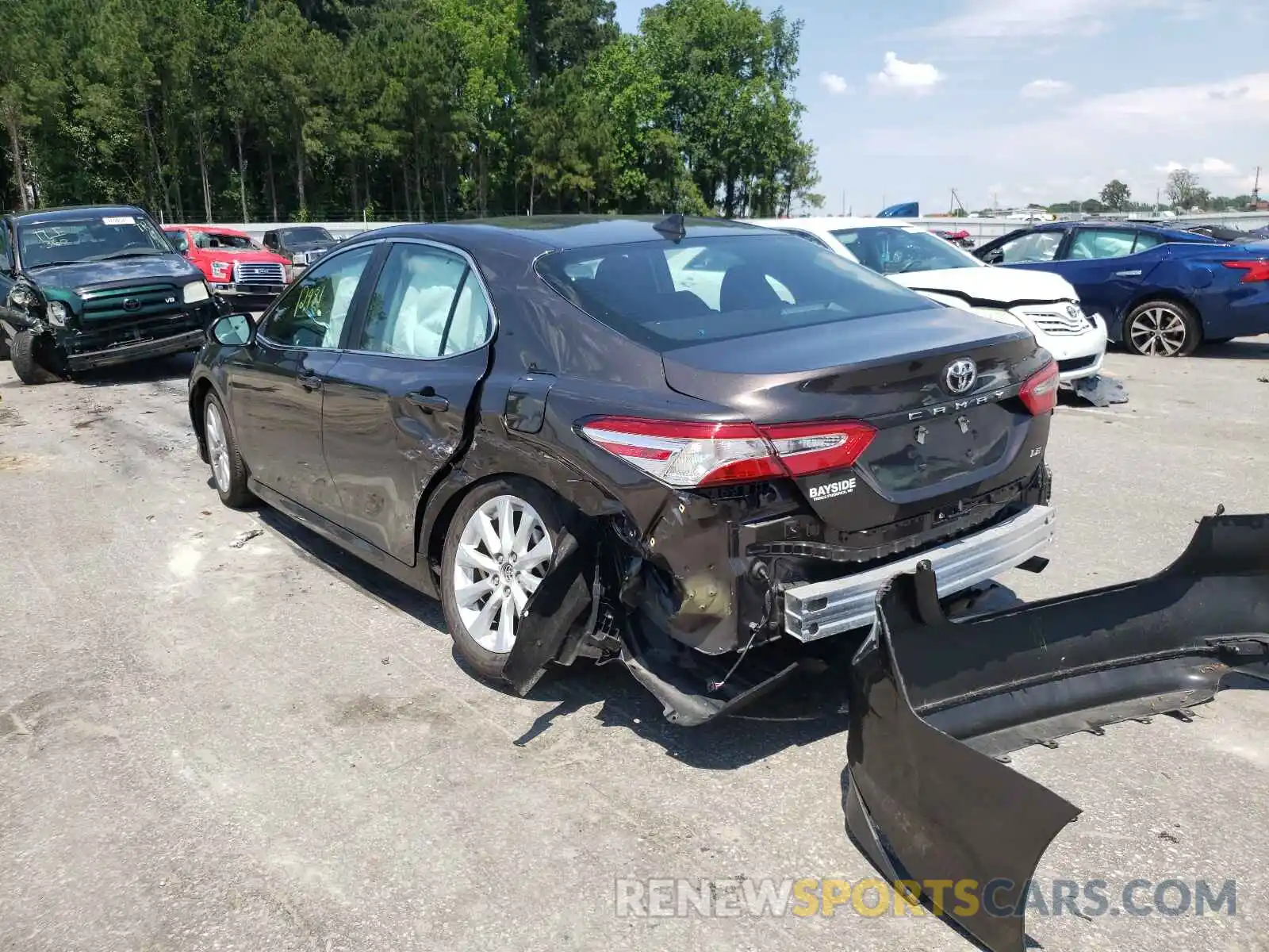 3 Photograph of a damaged car 4T1L11AK7LU858090 TOYOTA CAMRY 2020