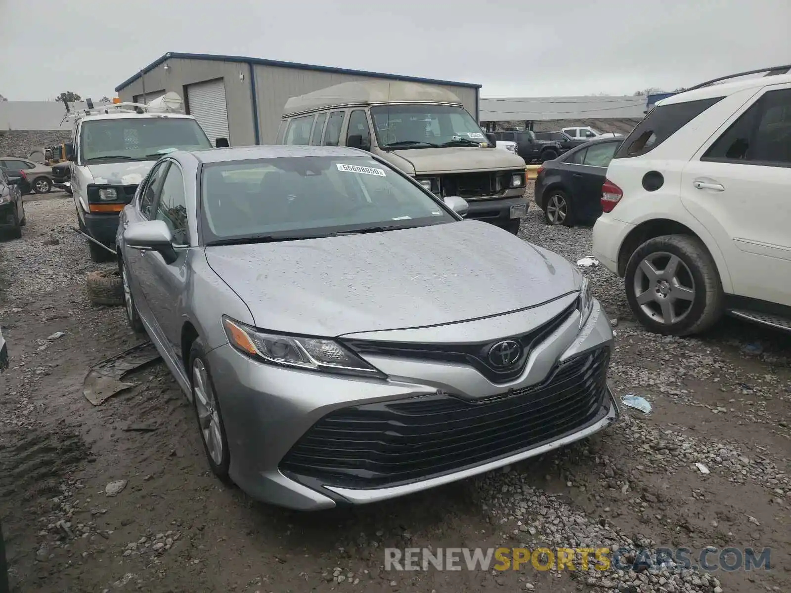 1 Photograph of a damaged car 4T1L11AK7LU921804 TOYOTA CAMRY 2020