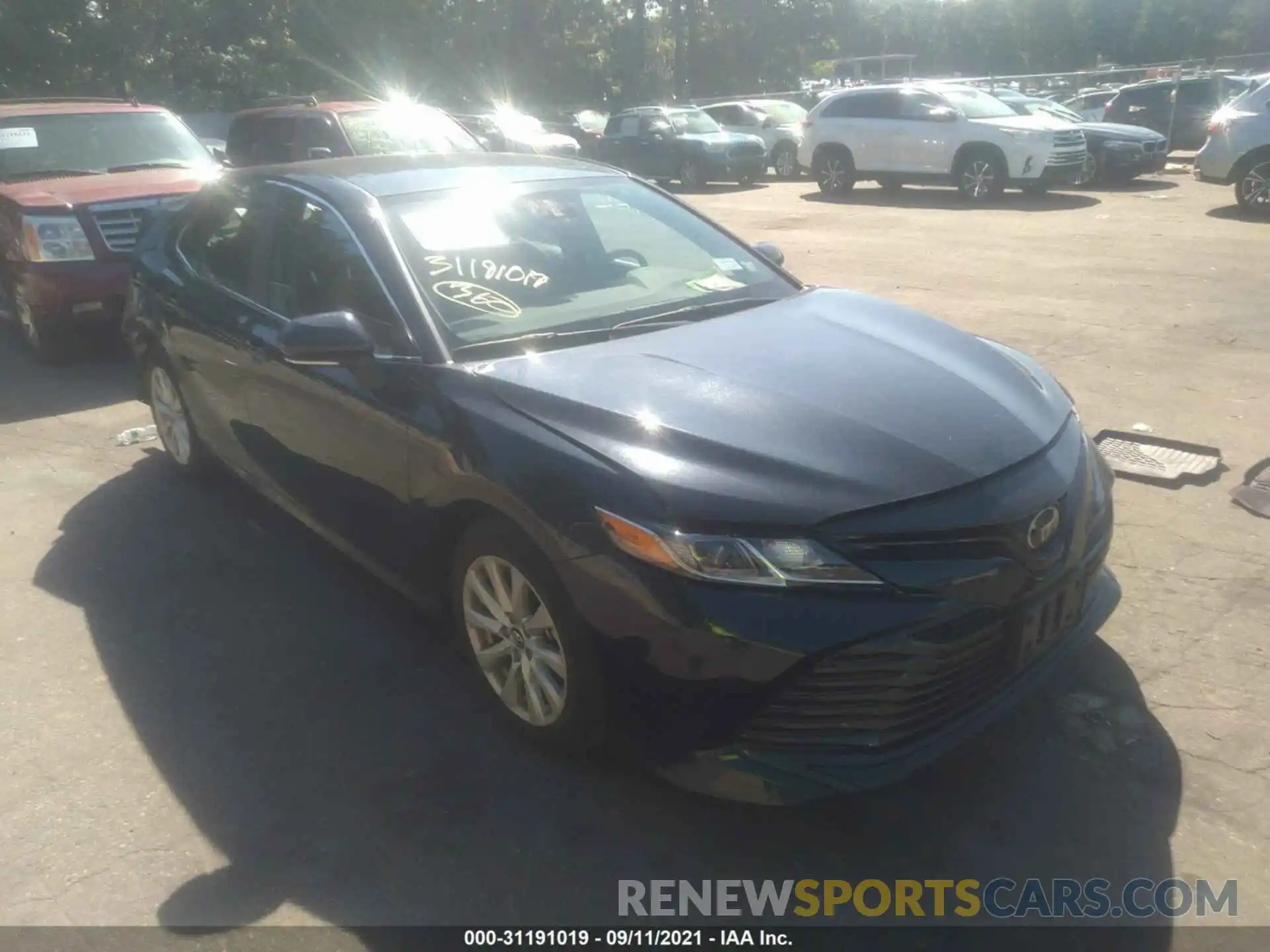 1 Photograph of a damaged car 4T1L11AK7LU936173 TOYOTA CAMRY 2020