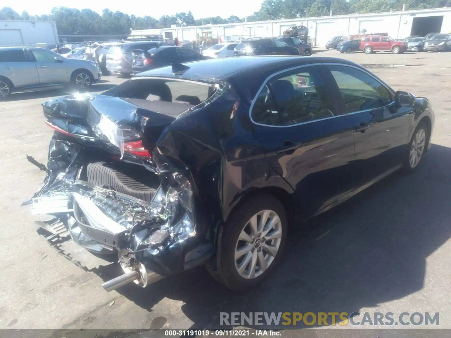 4 Photograph of a damaged car 4T1L11AK7LU936173 TOYOTA CAMRY 2020