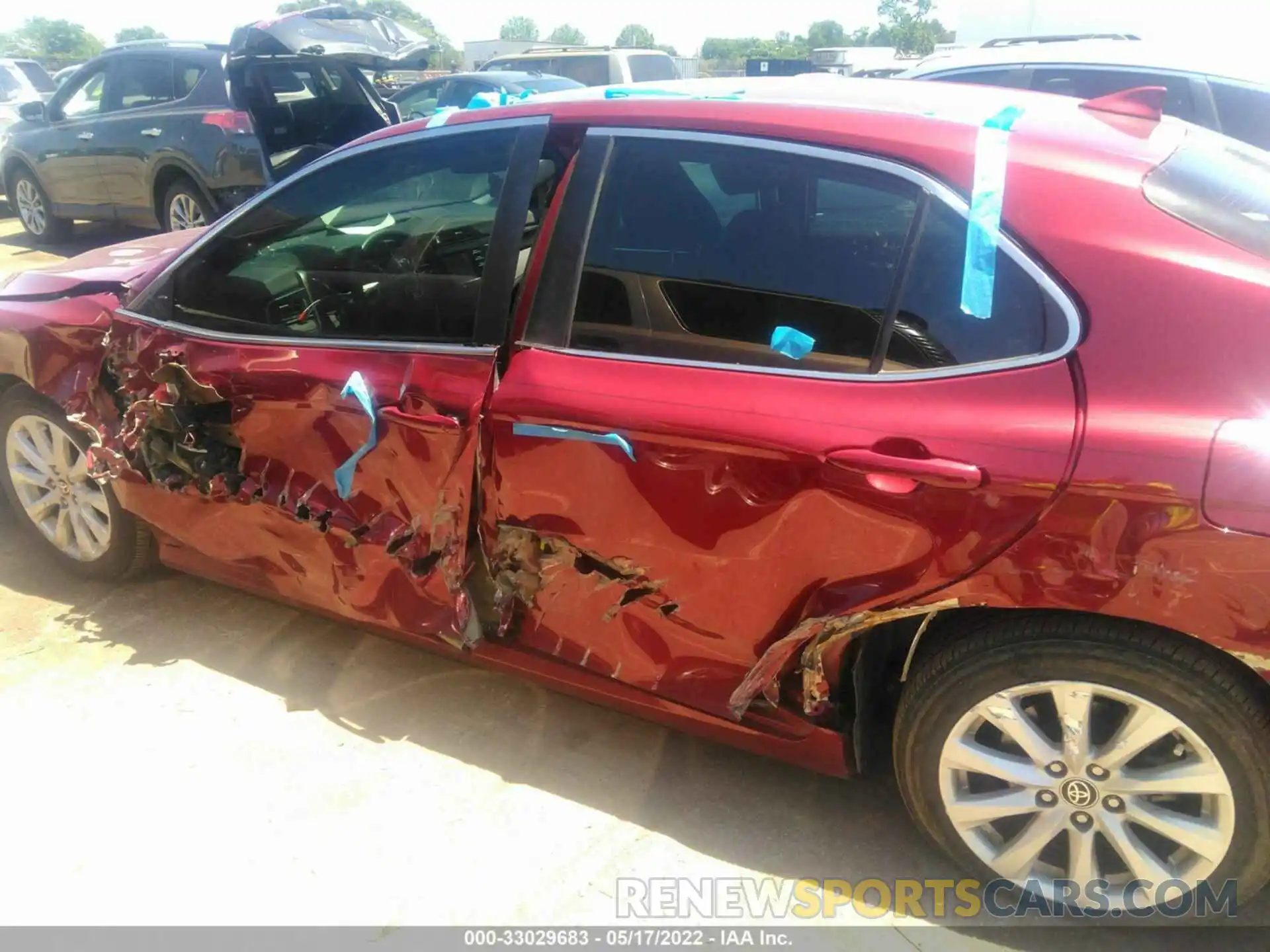 6 Photograph of a damaged car 4T1L11AK7LU995210 TOYOTA CAMRY 2020