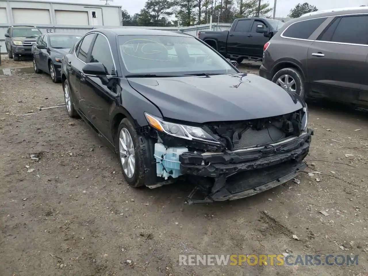 1 Photograph of a damaged car 4T1L11AK7LU996065 TOYOTA CAMRY 2020