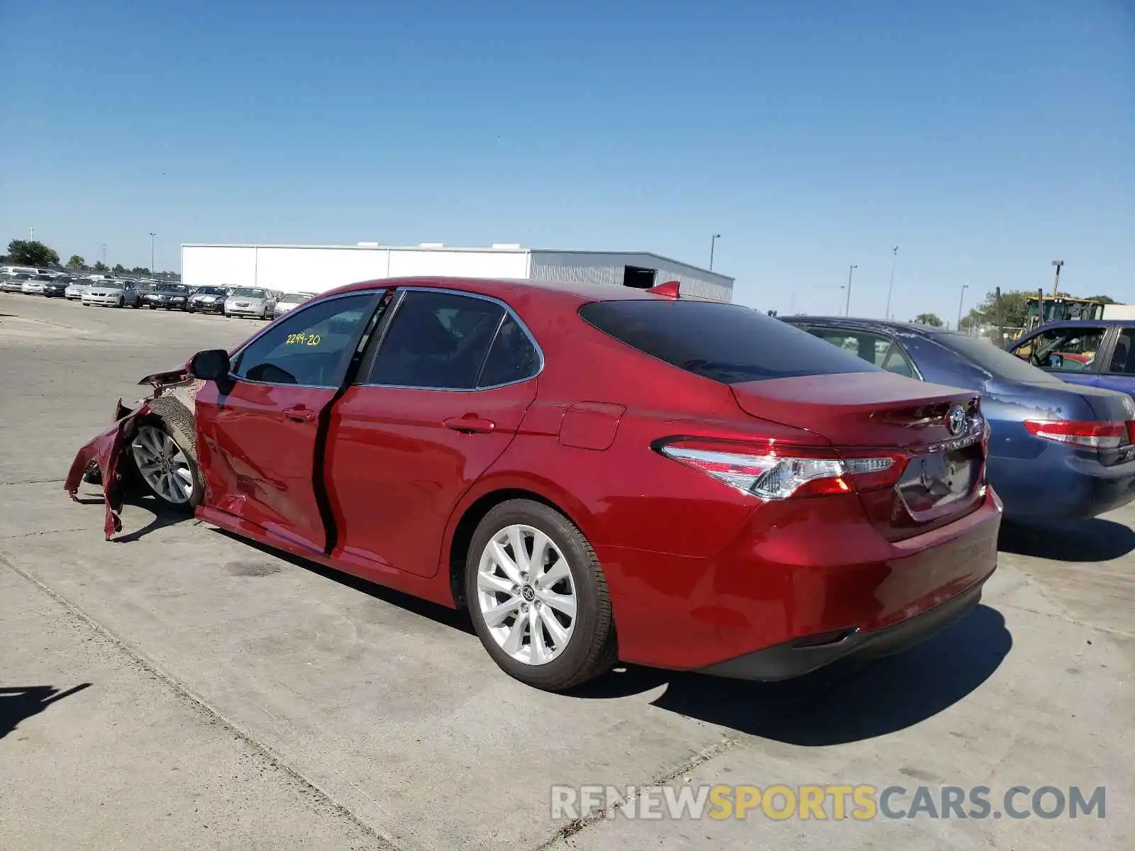 3 Photograph of a damaged car 4T1L11AK8LU371321 TOYOTA CAMRY 2020