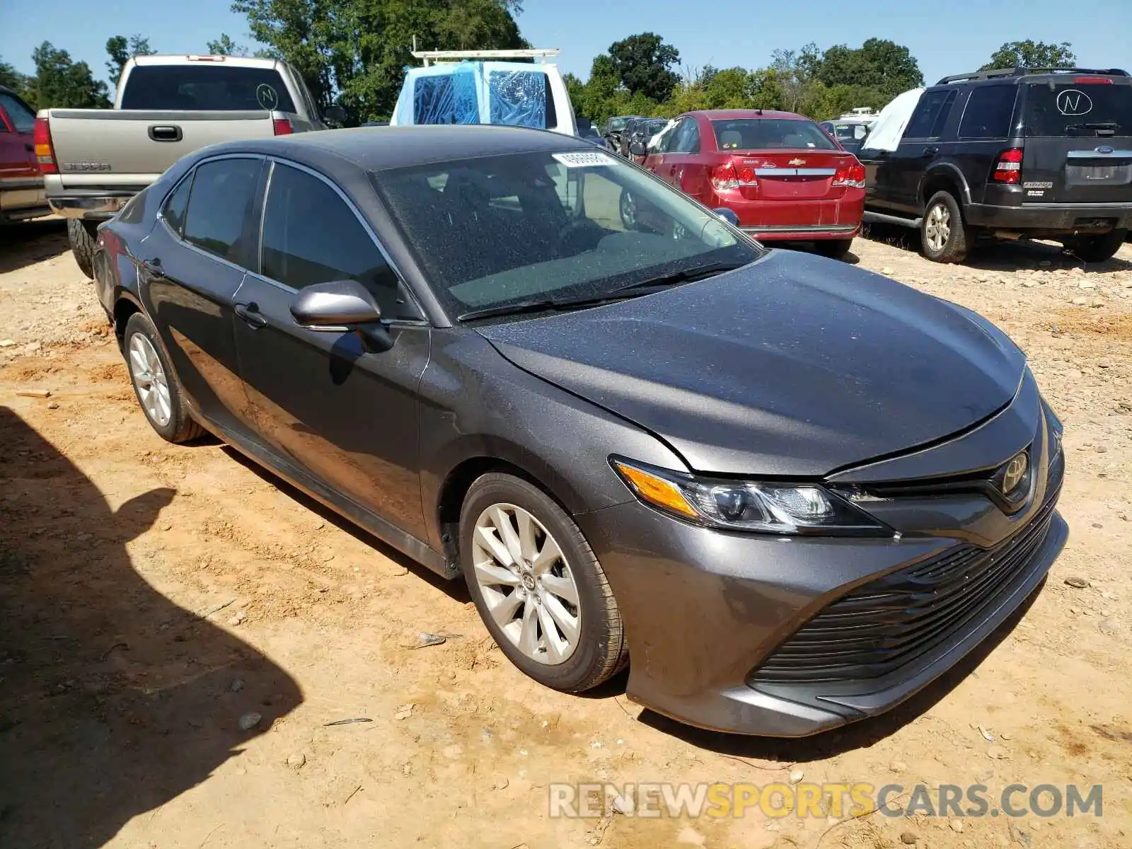 1 Photograph of a damaged car 4T1L11AK8LU898968 TOYOTA CAMRY 2020