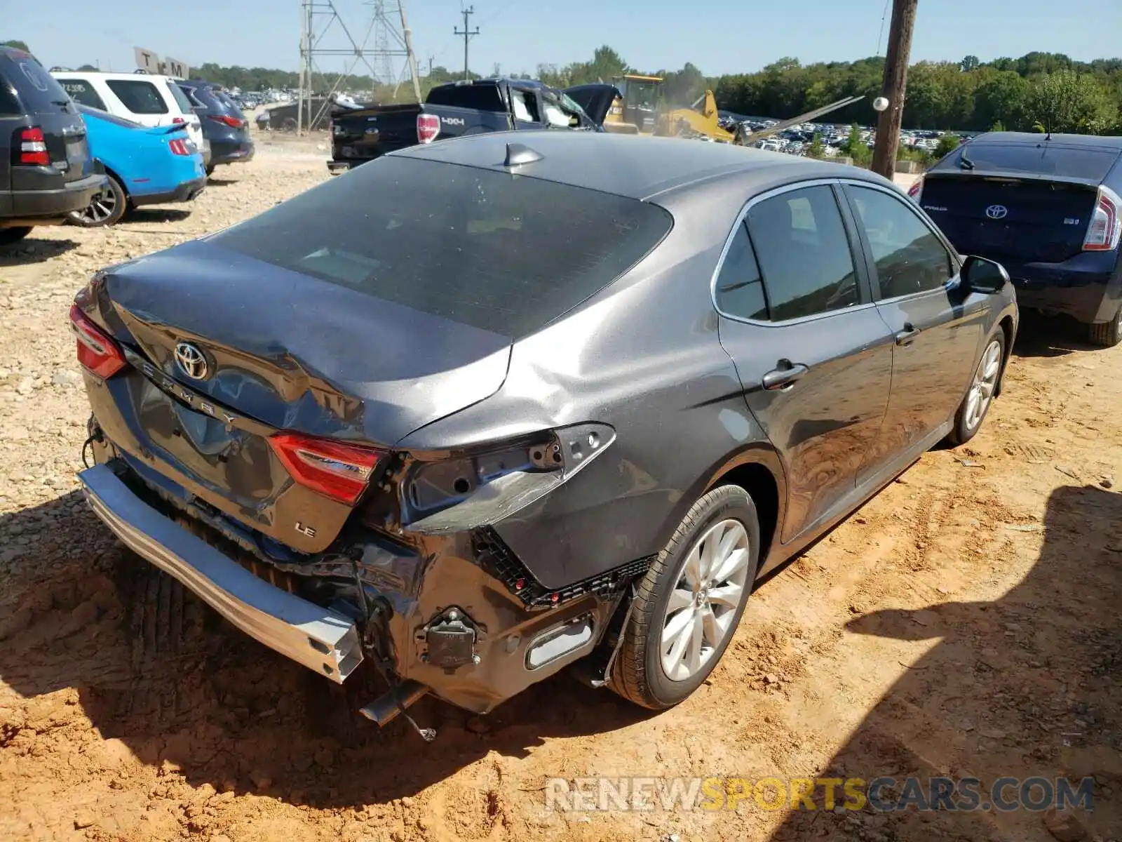 4 Photograph of a damaged car 4T1L11AK8LU898968 TOYOTA CAMRY 2020