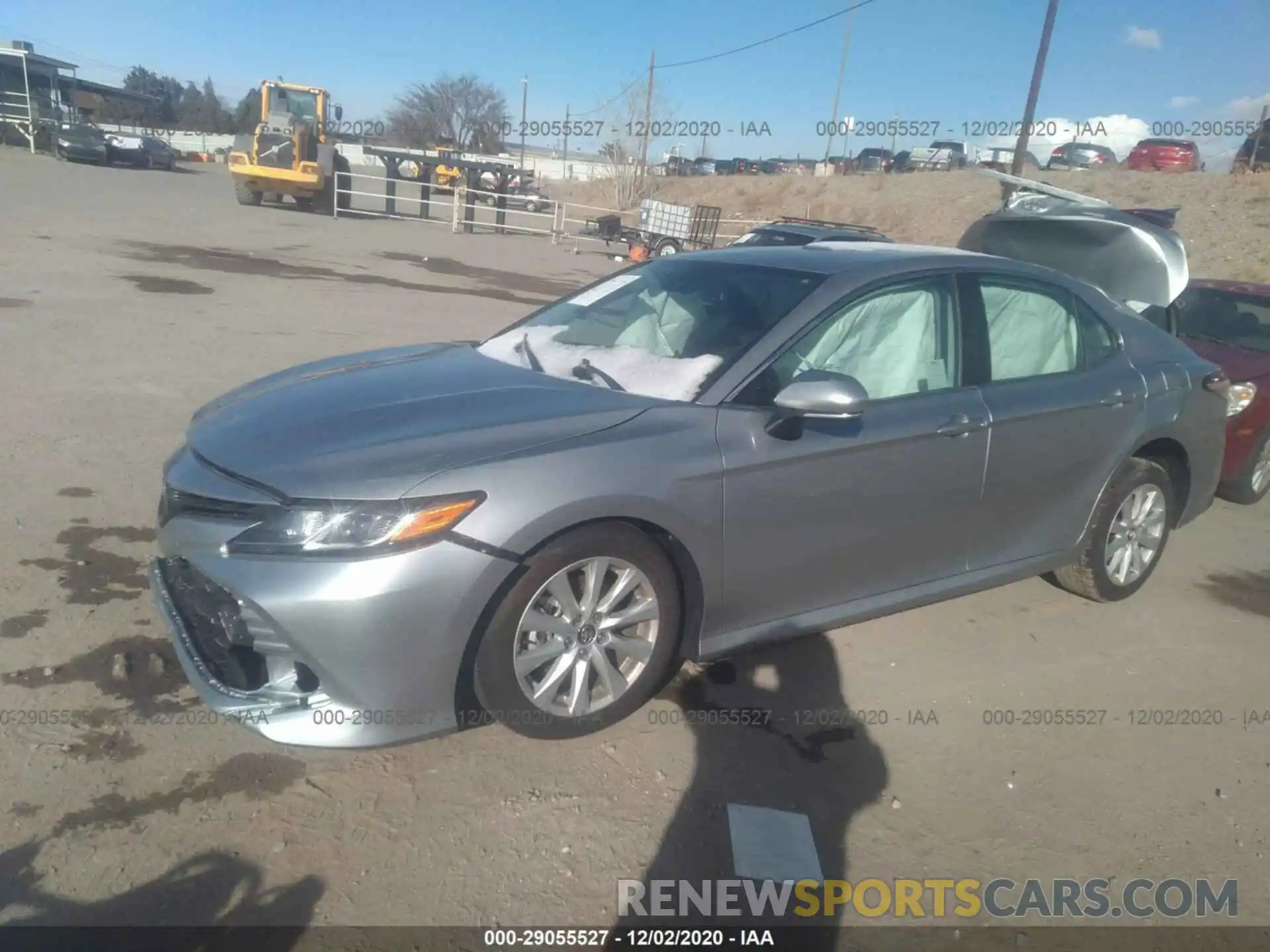 2 Photograph of a damaged car 4T1L11AK8LU901920 TOYOTA CAMRY 2020