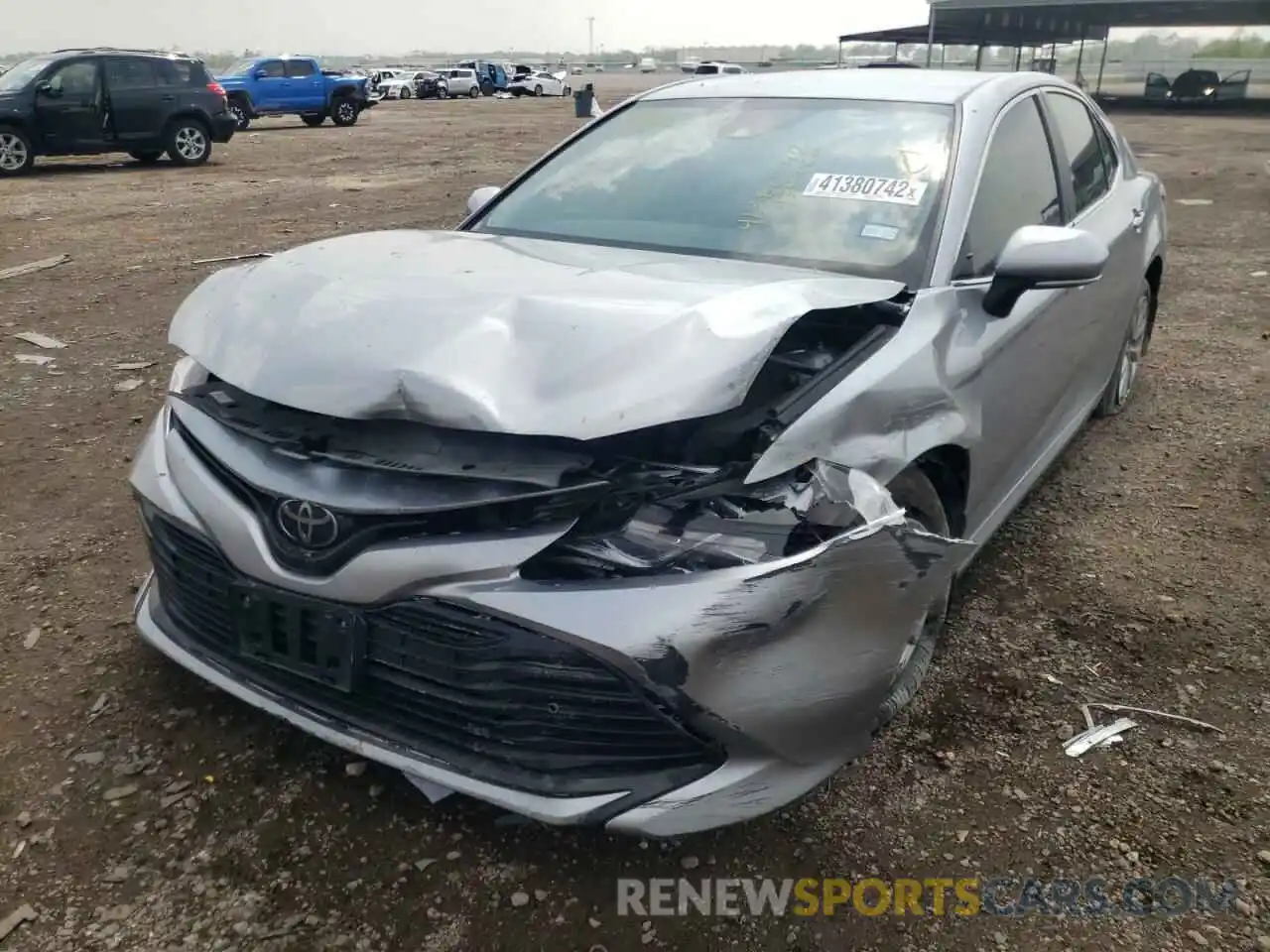 2 Photograph of a damaged car 4T1L11AK8LU934920 TOYOTA CAMRY 2020