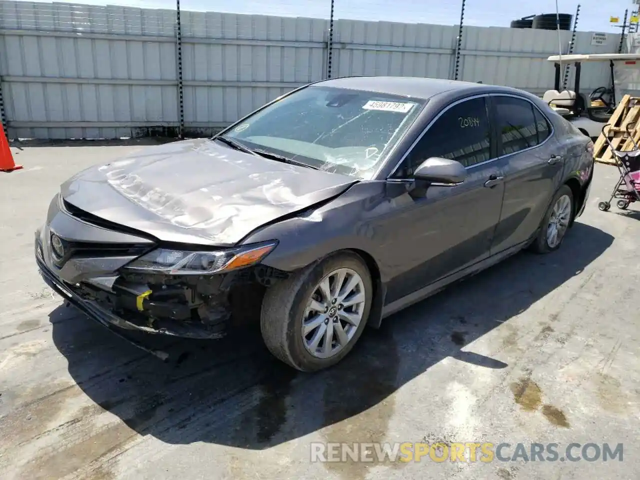 2 Photograph of a damaged car 4T1L11AK8LU986158 TOYOTA CAMRY 2020