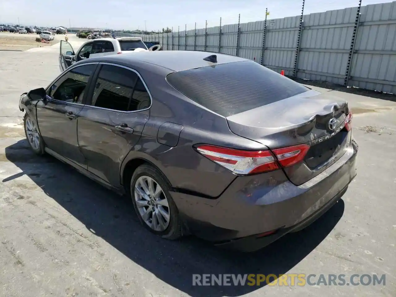 3 Photograph of a damaged car 4T1L11AK8LU986158 TOYOTA CAMRY 2020