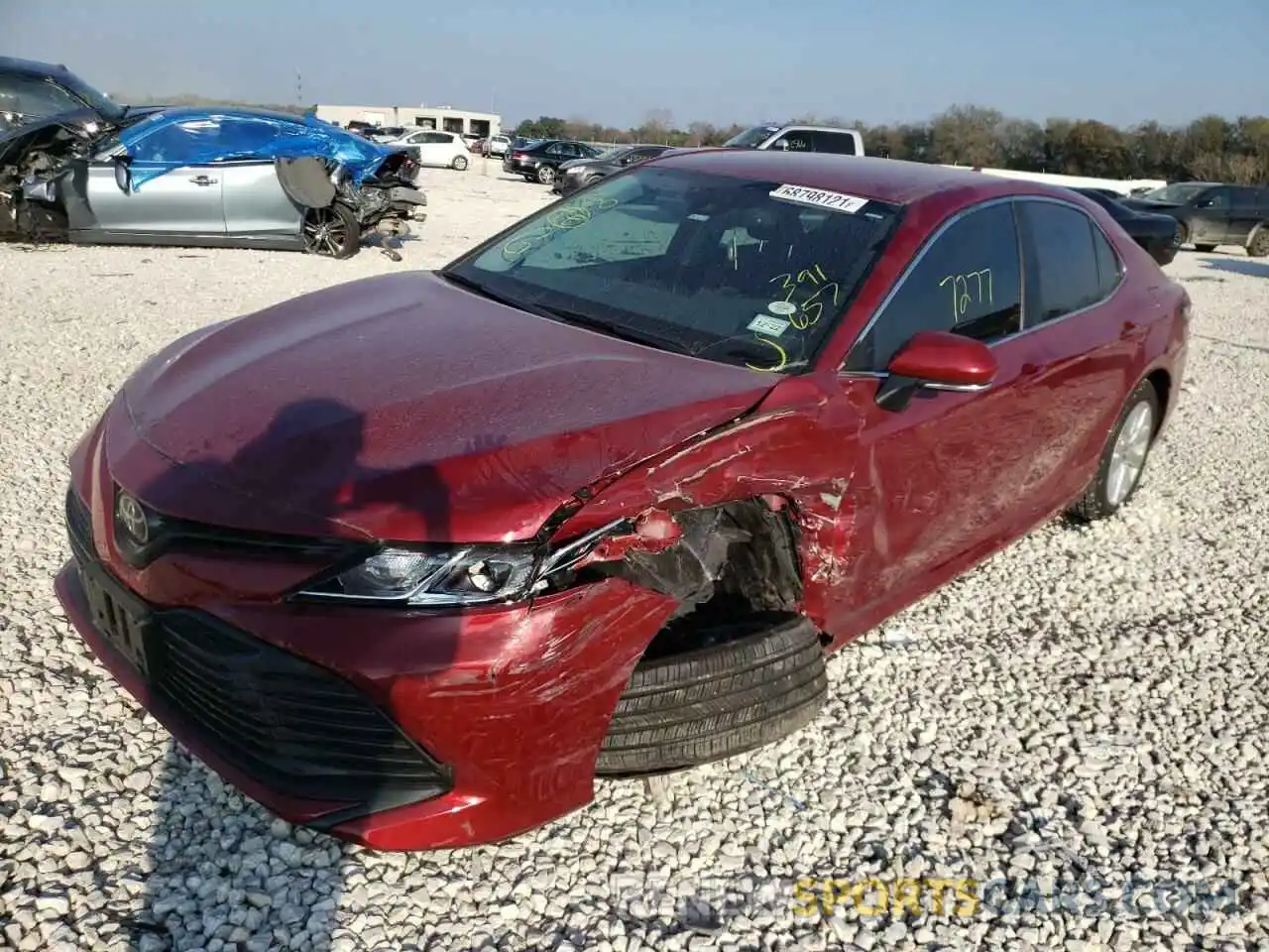 2 Photograph of a damaged car 4T1L11AK9LU391657 TOYOTA CAMRY 2020