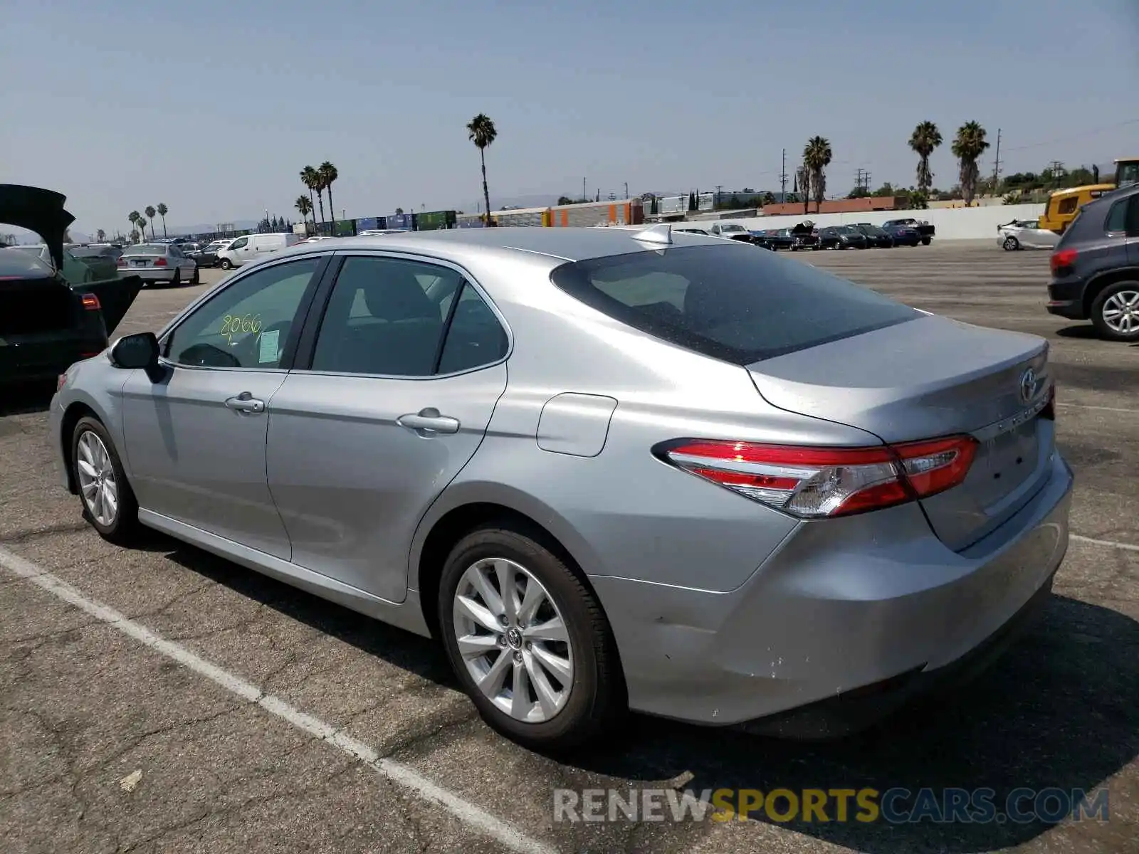 3 Photograph of a damaged car 4T1L11AK9LU935350 TOYOTA CAMRY 2020