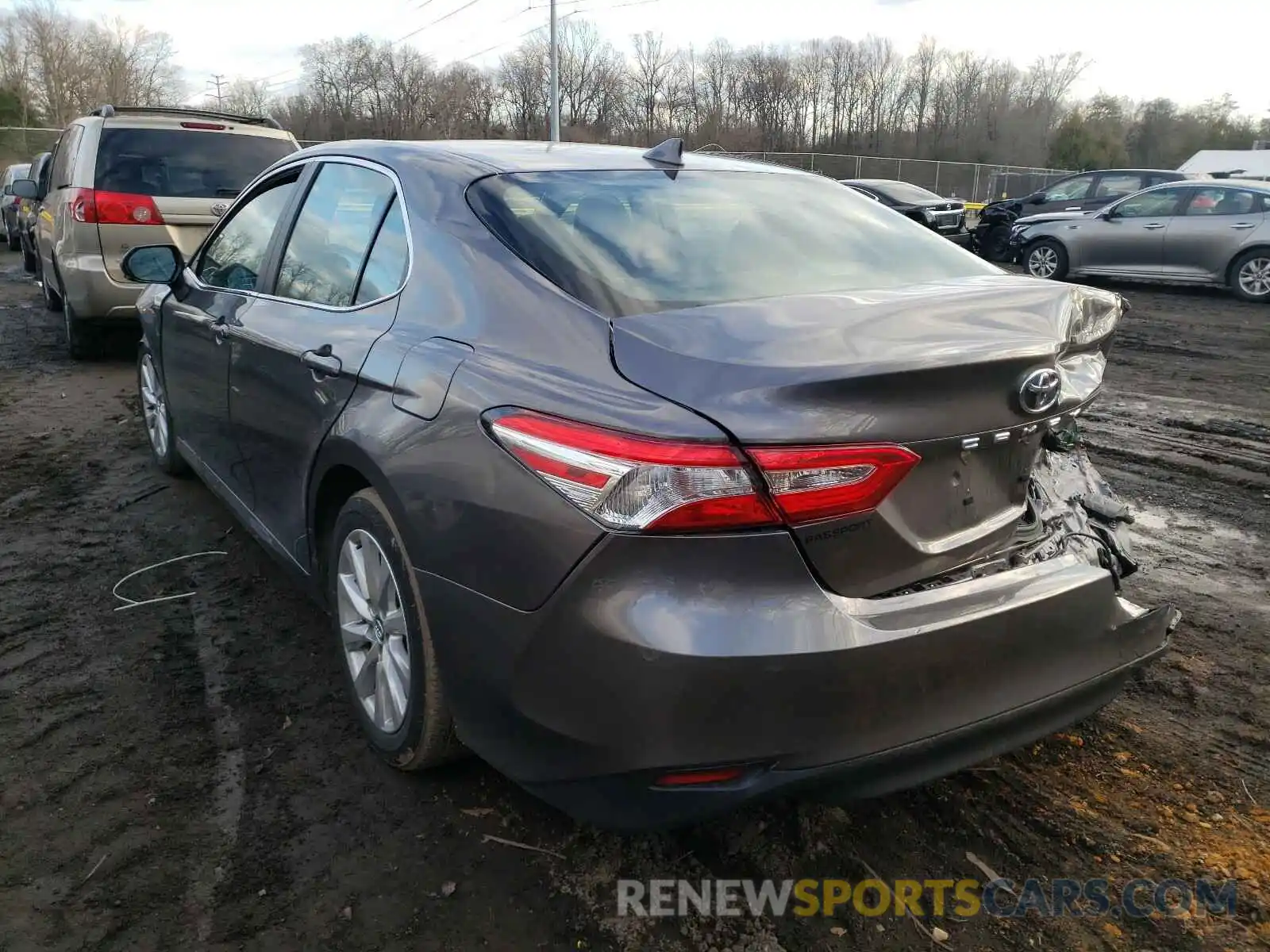 3 Photograph of a damaged car 4T1L11AK9LU939978 TOYOTA CAMRY 2020