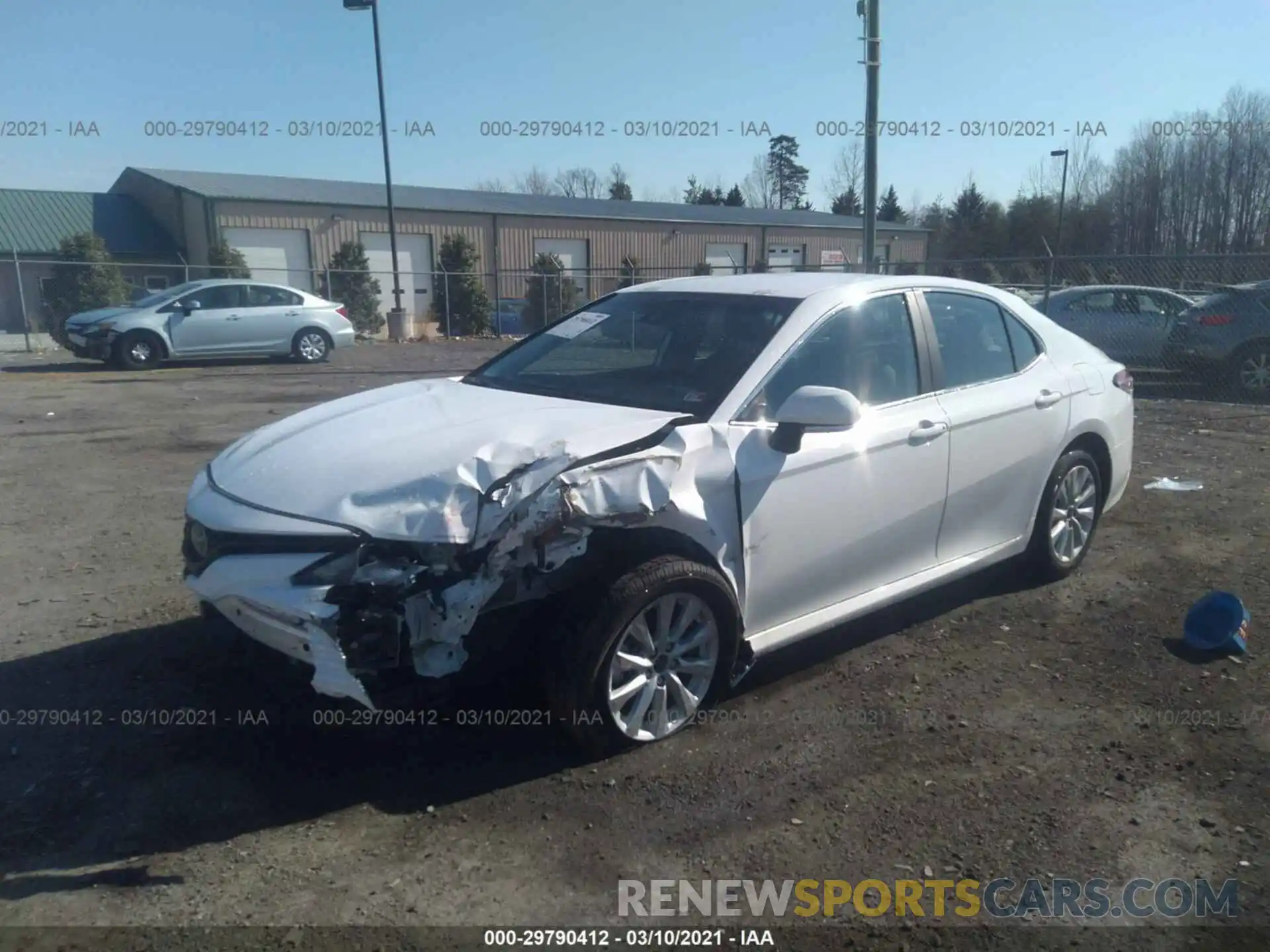 2 Photograph of a damaged car 4T1L11AK9LU992132 TOYOTA CAMRY 2020