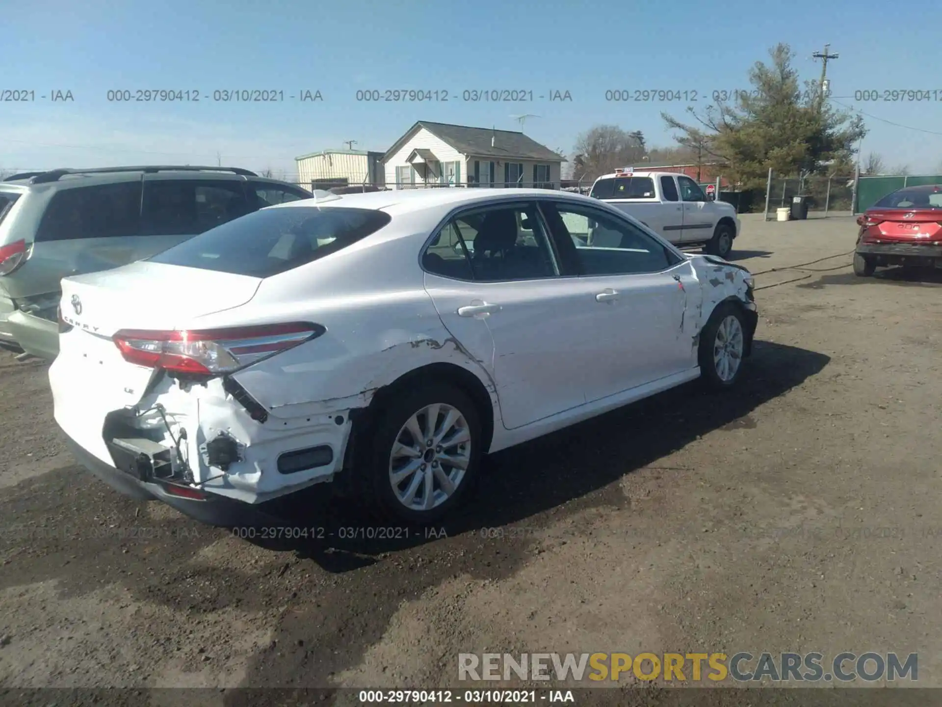 6 Photograph of a damaged car 4T1L11AK9LU992132 TOYOTA CAMRY 2020