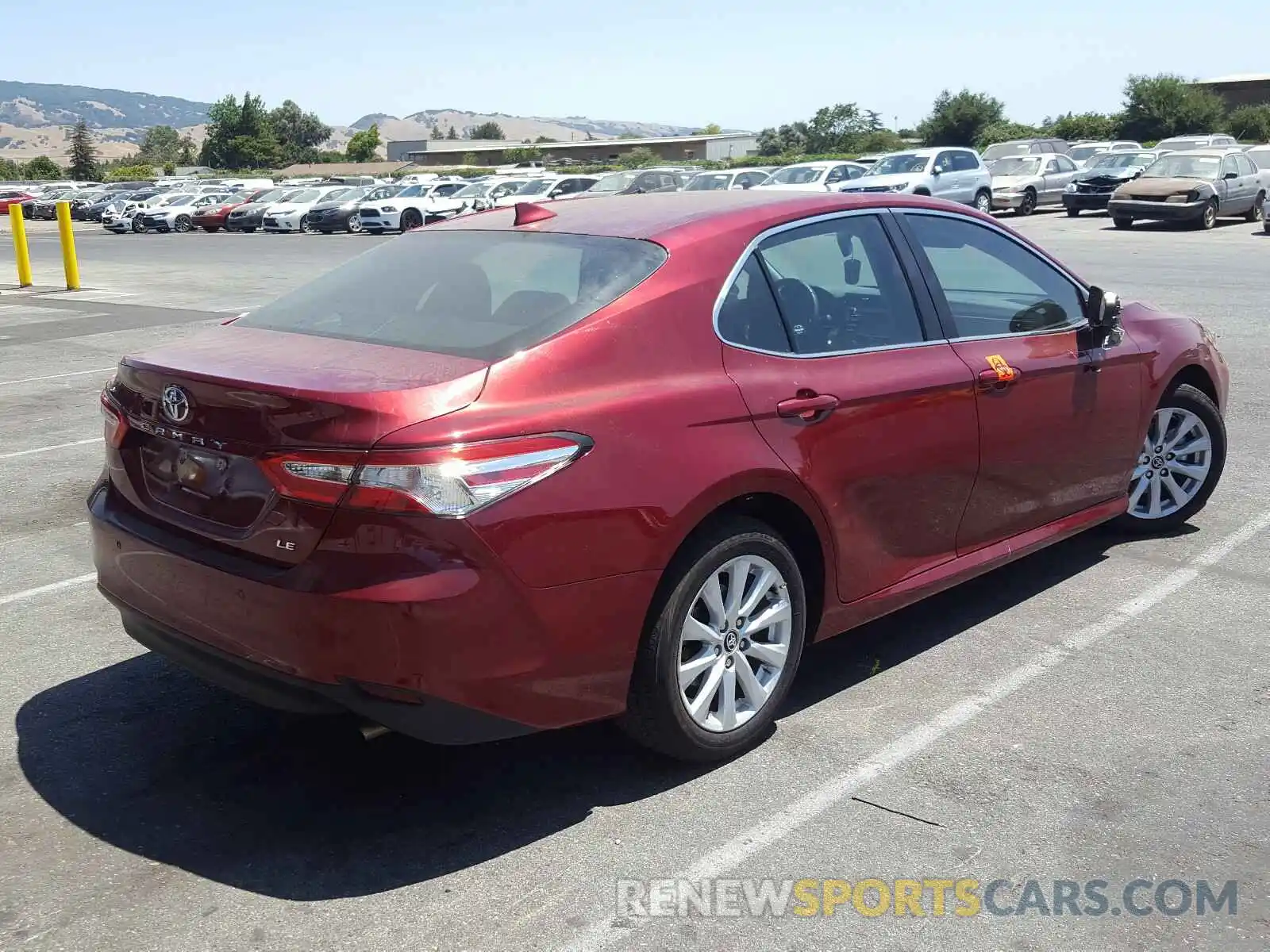 4 Photograph of a damaged car 4T1L11AKXLU307667 TOYOTA CAMRY 2020