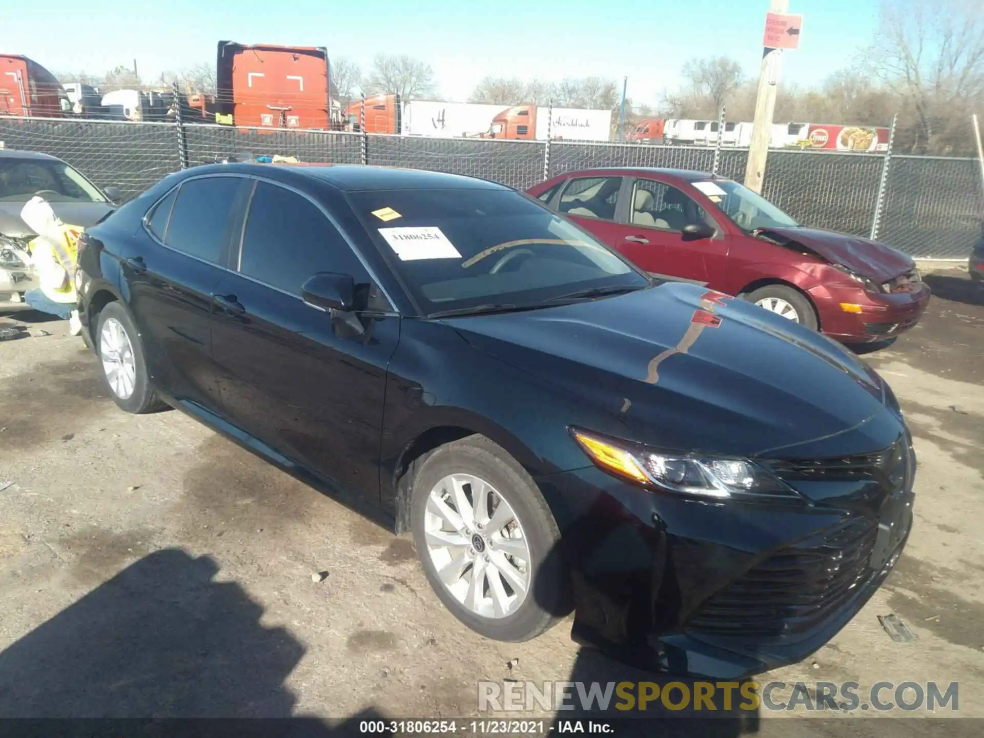 1 Photograph of a damaged car 4T1L11AKXLU394485 TOYOTA CAMRY 2020