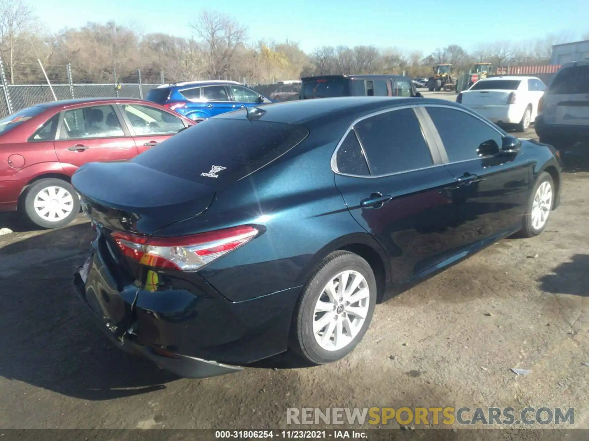 4 Photograph of a damaged car 4T1L11AKXLU394485 TOYOTA CAMRY 2020