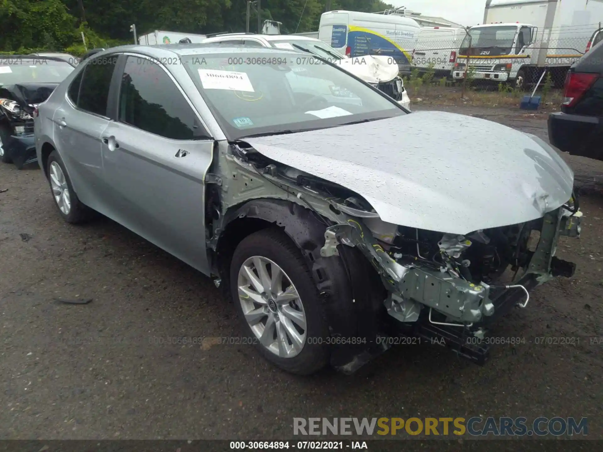 1 Photograph of a damaged car 4T1L11AKXLU400480 TOYOTA CAMRY 2020