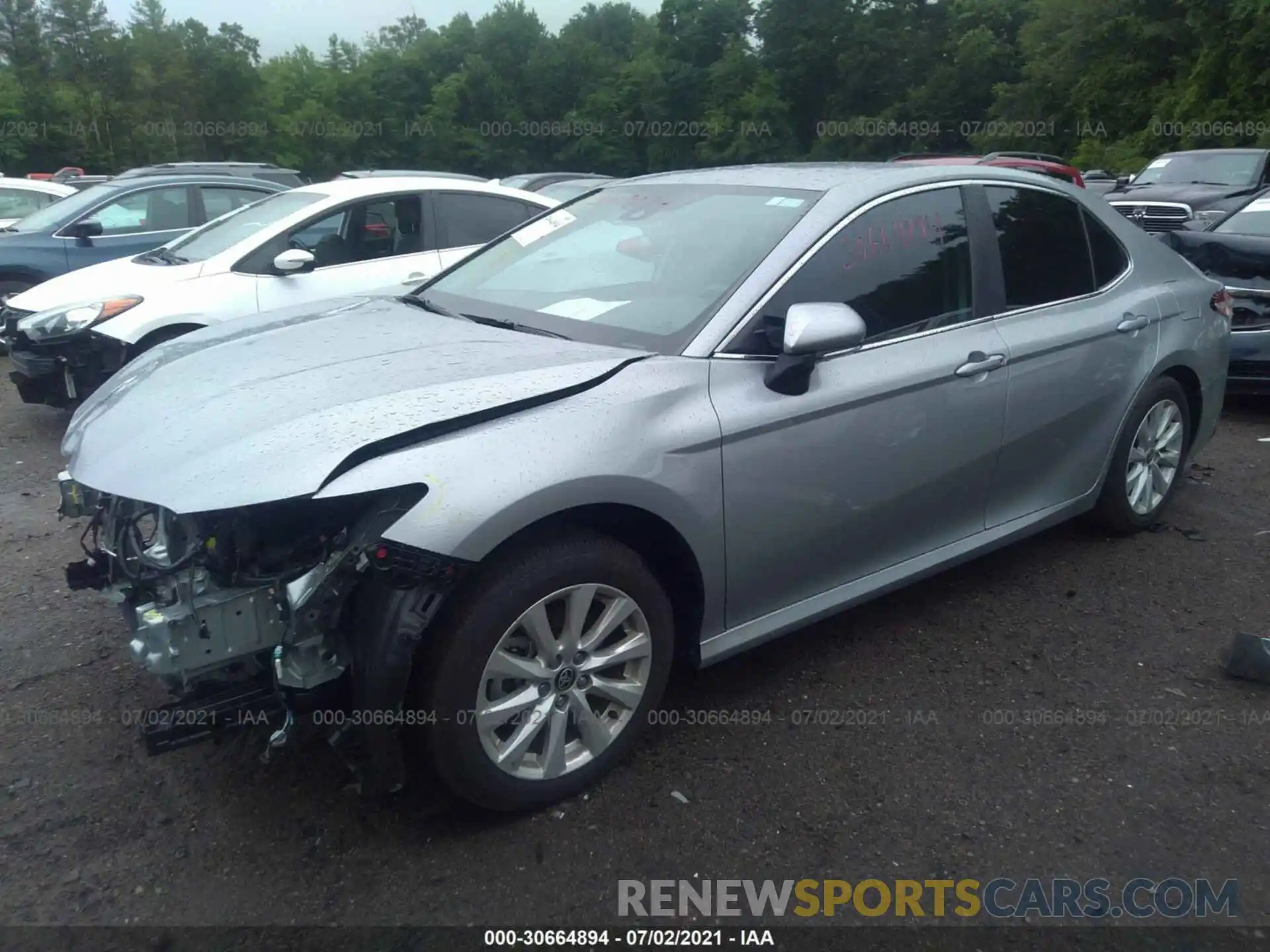 2 Photograph of a damaged car 4T1L11AKXLU400480 TOYOTA CAMRY 2020