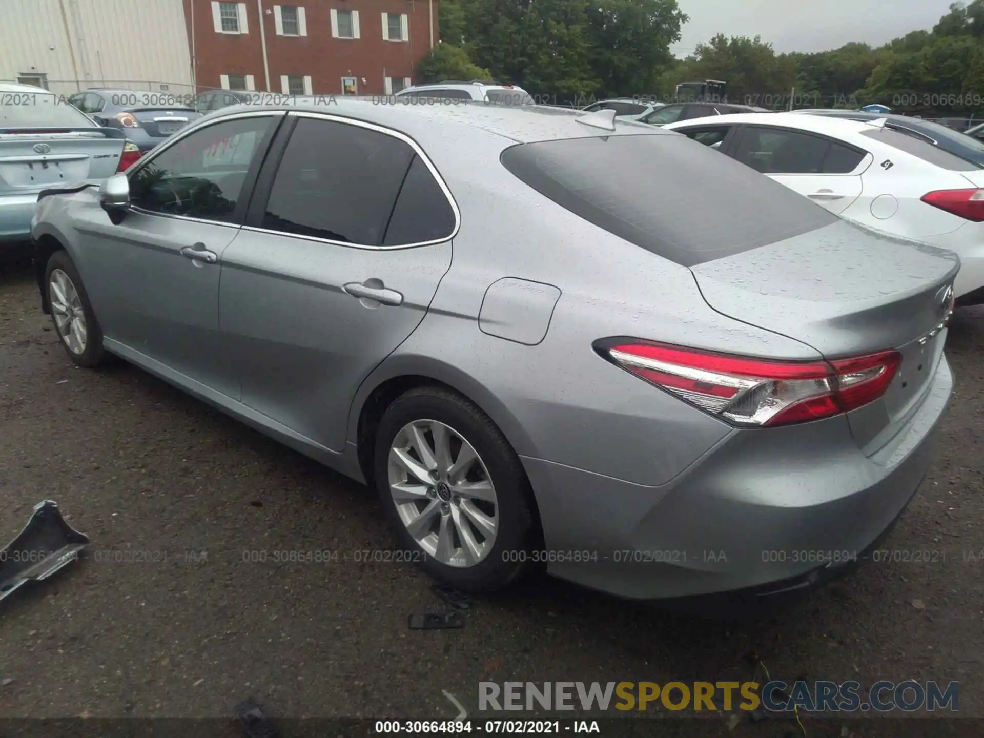 3 Photograph of a damaged car 4T1L11AKXLU400480 TOYOTA CAMRY 2020