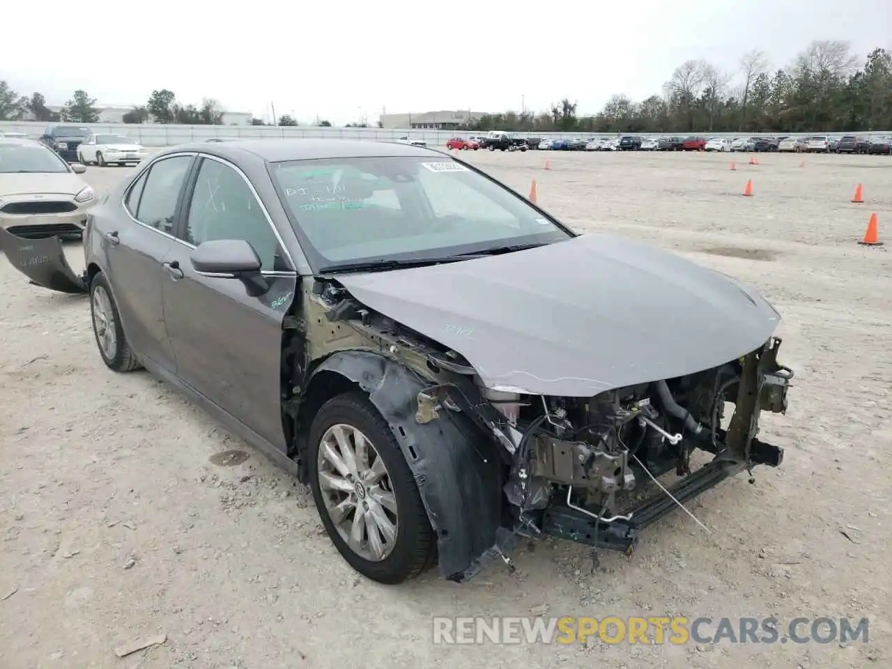 1 Photograph of a damaged car 4T1L11AKXLU864143 TOYOTA CAMRY 2020