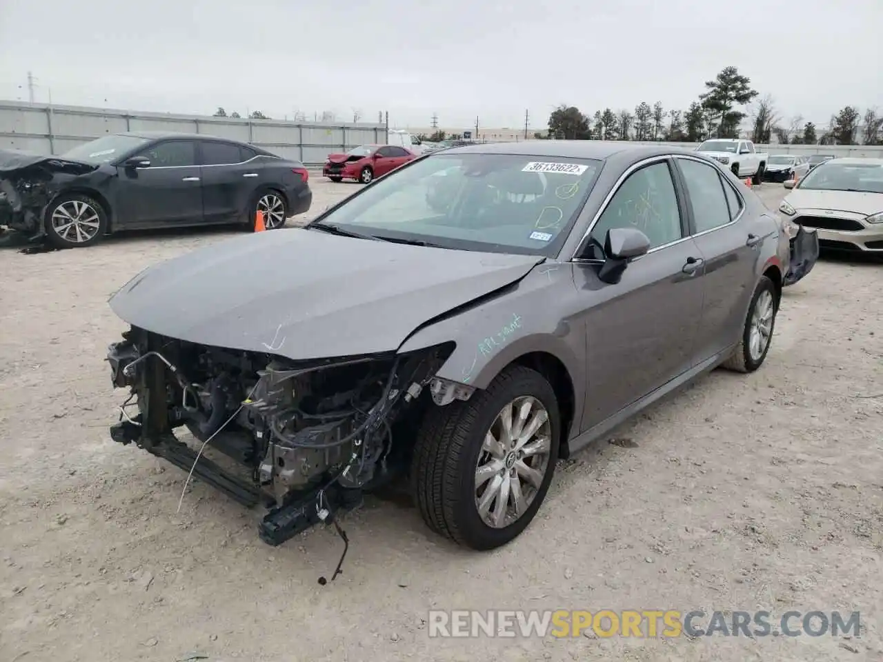 2 Photograph of a damaged car 4T1L11AKXLU864143 TOYOTA CAMRY 2020