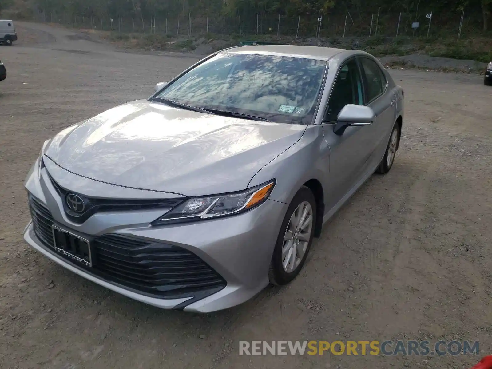 2 Photograph of a damaged car 4T1L11AKXLU875529 TOYOTA CAMRY 2020