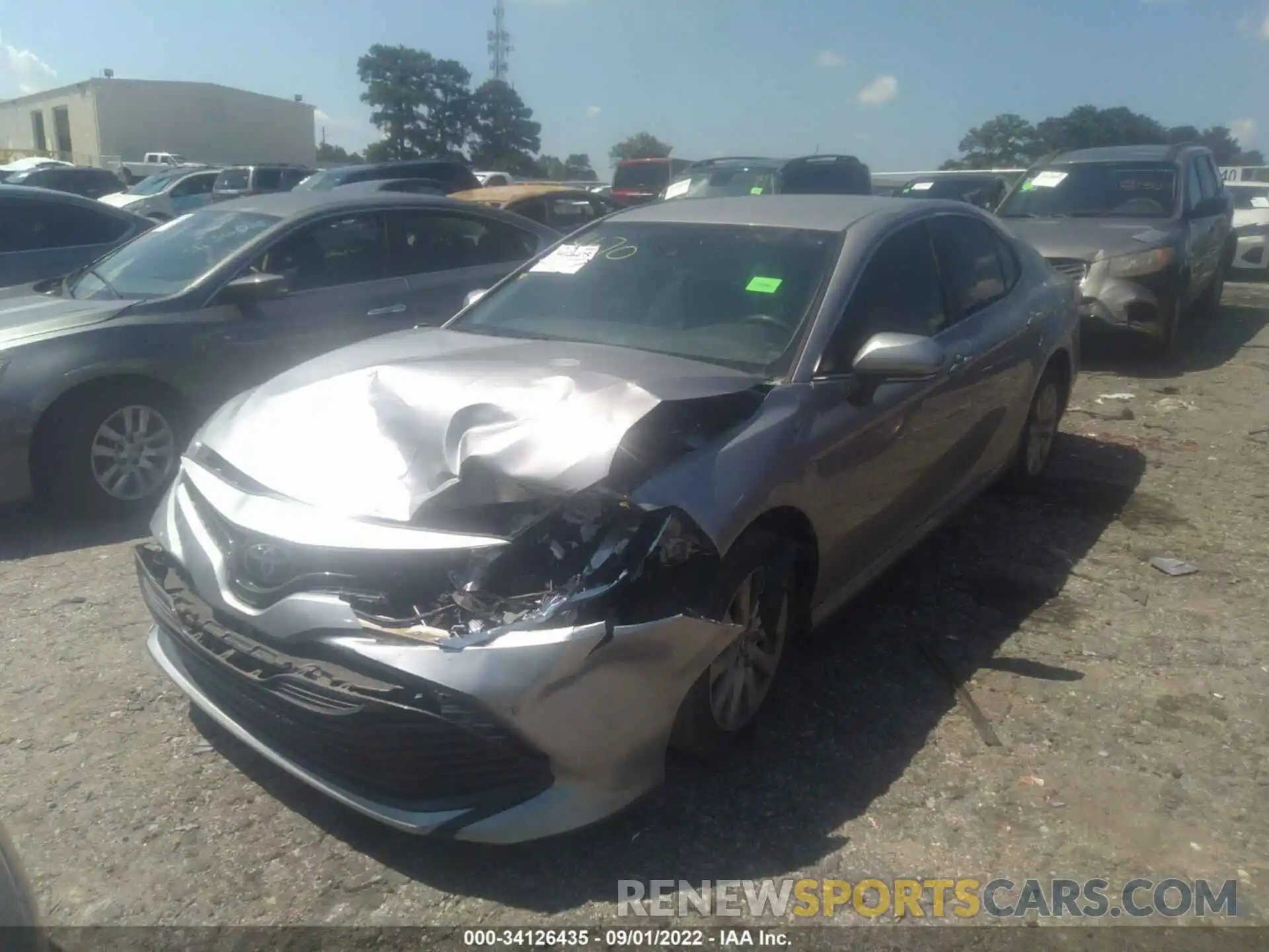 2 Photograph of a damaged car 4T1L11AKXLU914670 TOYOTA CAMRY 2020