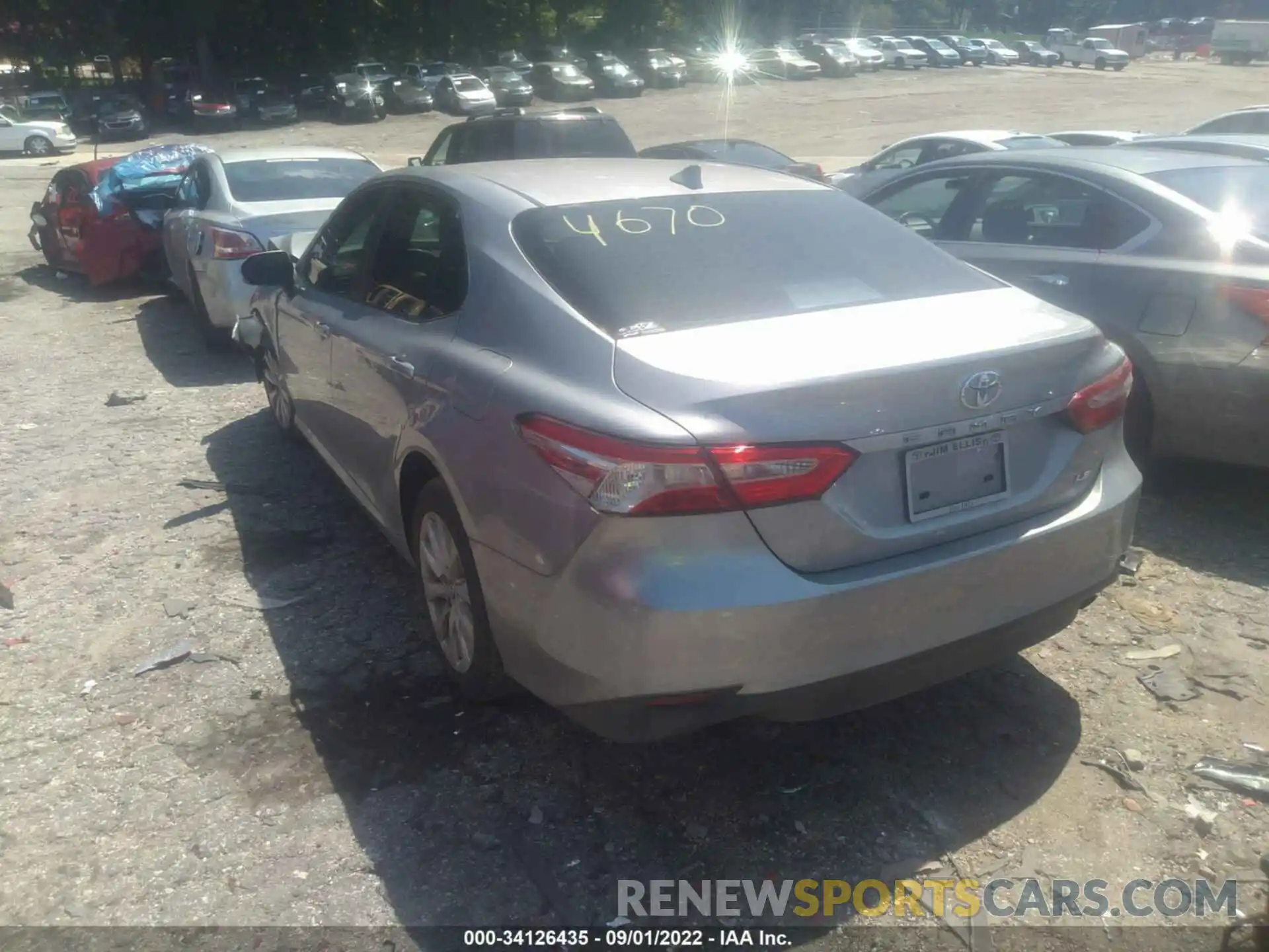 3 Photograph of a damaged car 4T1L11AKXLU914670 TOYOTA CAMRY 2020