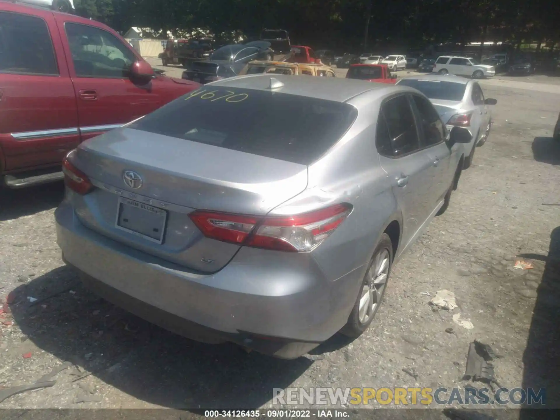 4 Photograph of a damaged car 4T1L11AKXLU914670 TOYOTA CAMRY 2020