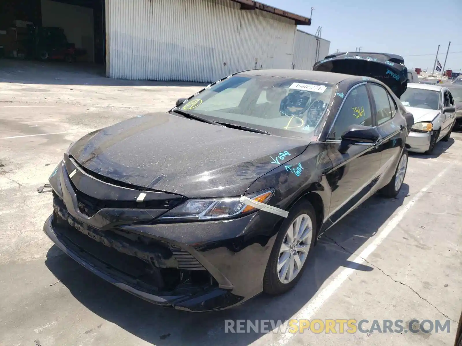 2 Photograph of a damaged car 4T1L11AKXLU940556 TOYOTA CAMRY 2020