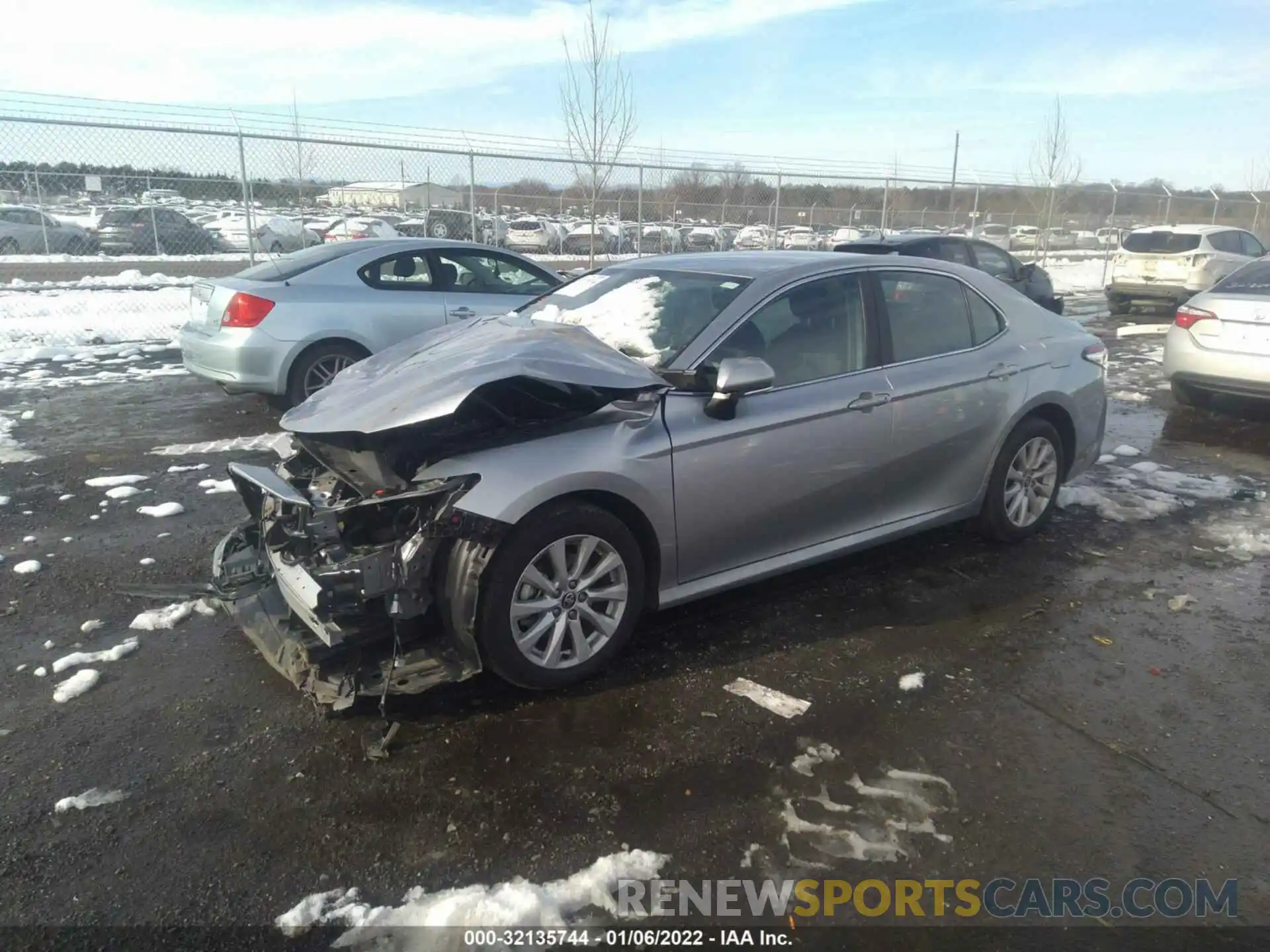 2 Photograph of a damaged car 4T1L11AKXLU983567 TOYOTA CAMRY 2020