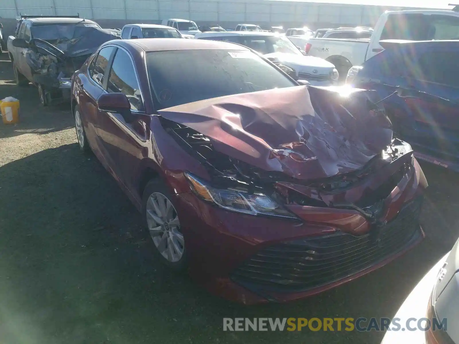 1 Photograph of a damaged car 4T1L11BK0LU010275 TOYOTA CAMRY 2020