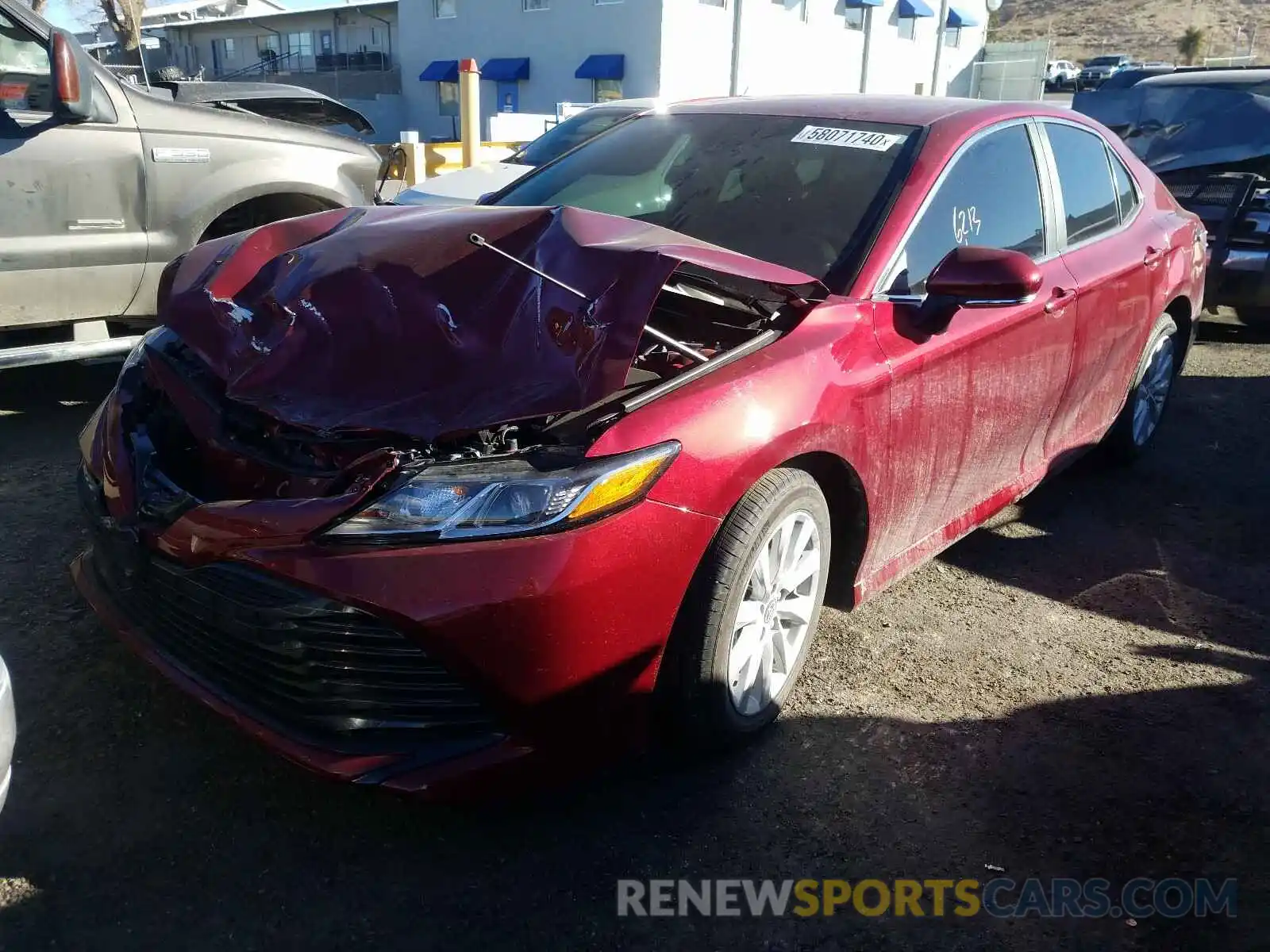 2 Photograph of a damaged car 4T1L11BK0LU010275 TOYOTA CAMRY 2020