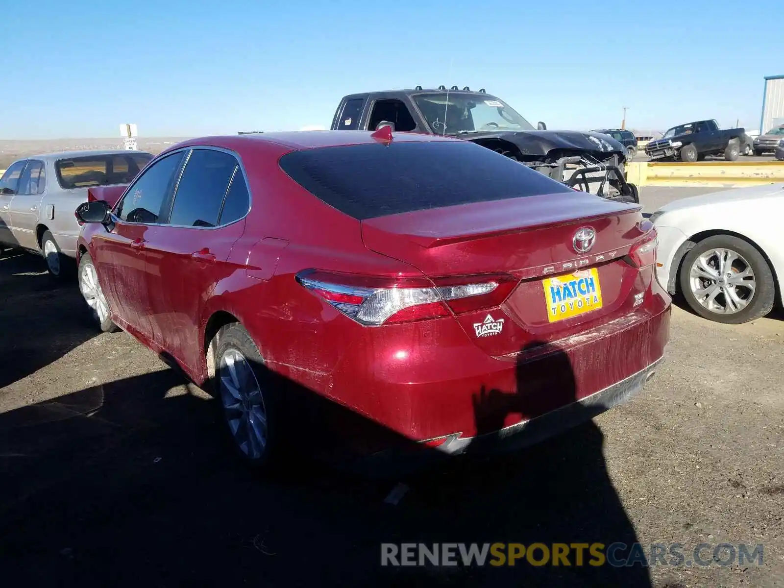 3 Photograph of a damaged car 4T1L11BK0LU010275 TOYOTA CAMRY 2020