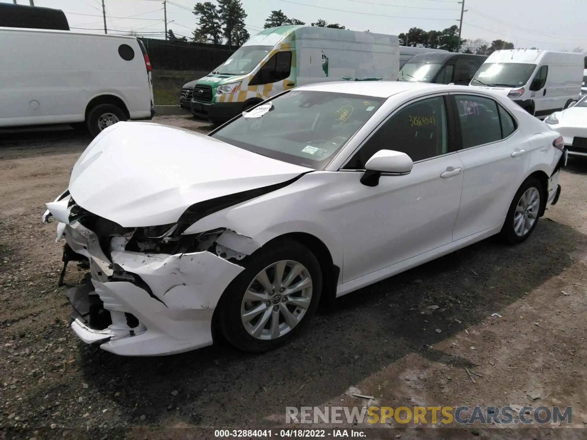 2 Photograph of a damaged car 4T1L11BK1LU006591 TOYOTA CAMRY 2020