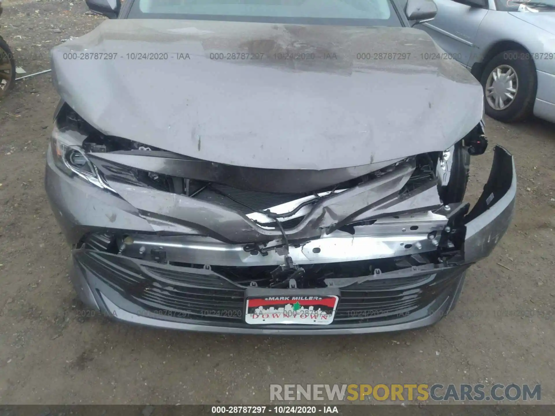 6 Photograph of a damaged car 4T1L11BK2LU010245 TOYOTA CAMRY 2020