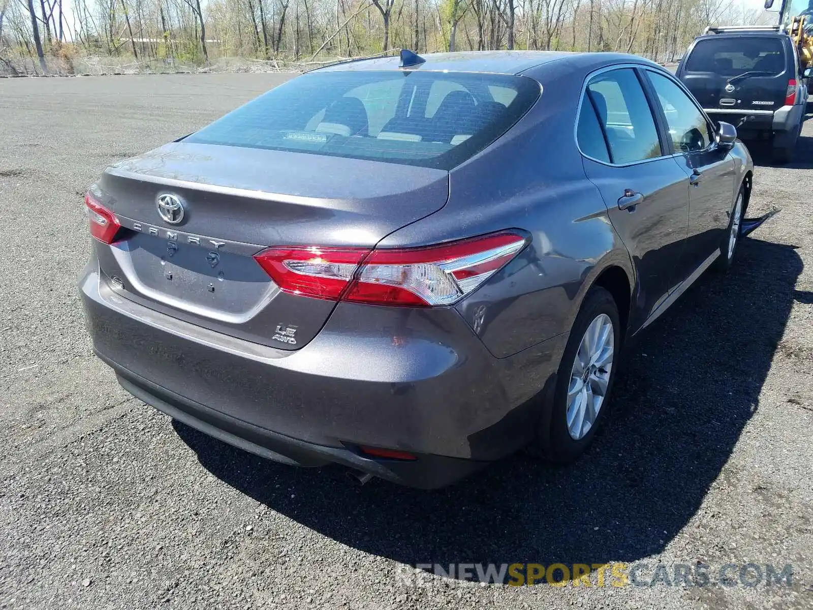 4 Photograph of a damaged car 4T1L11BK5LU008957 TOYOTA CAMRY 2020