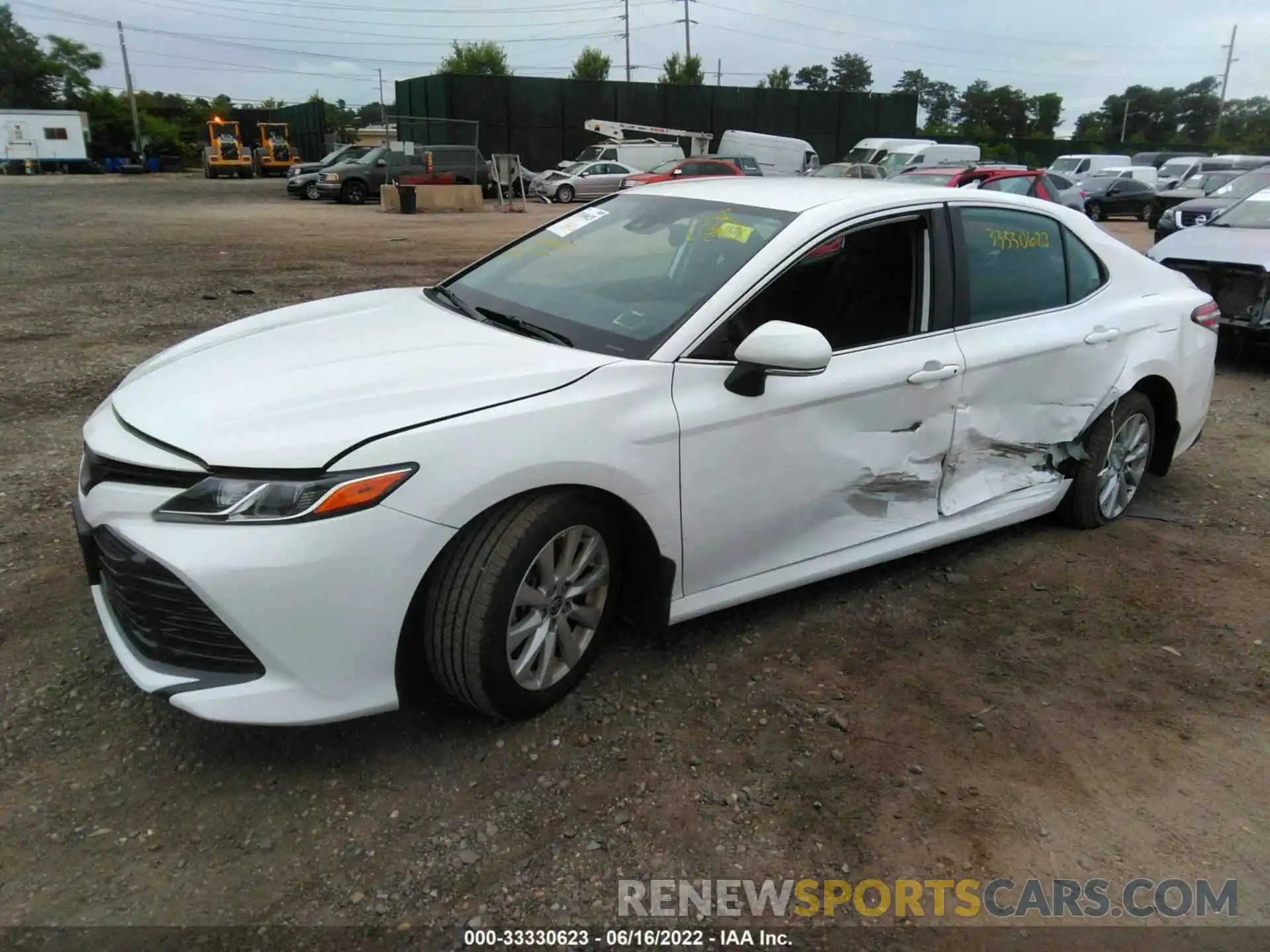 2 Photograph of a damaged car 4T1L11BK5LU011373 TOYOTA CAMRY 2020